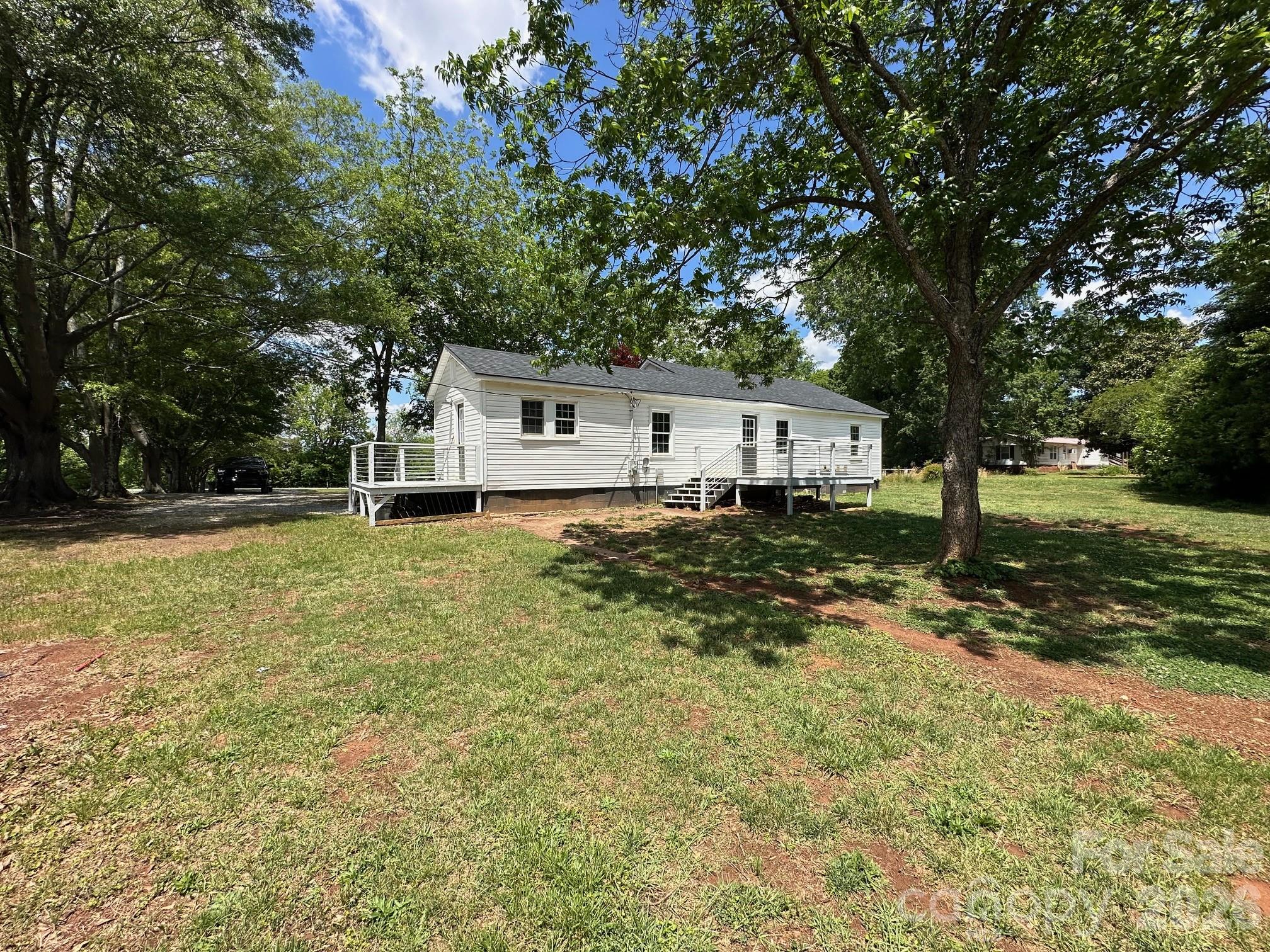 358 N Green River Road — Gaffney
