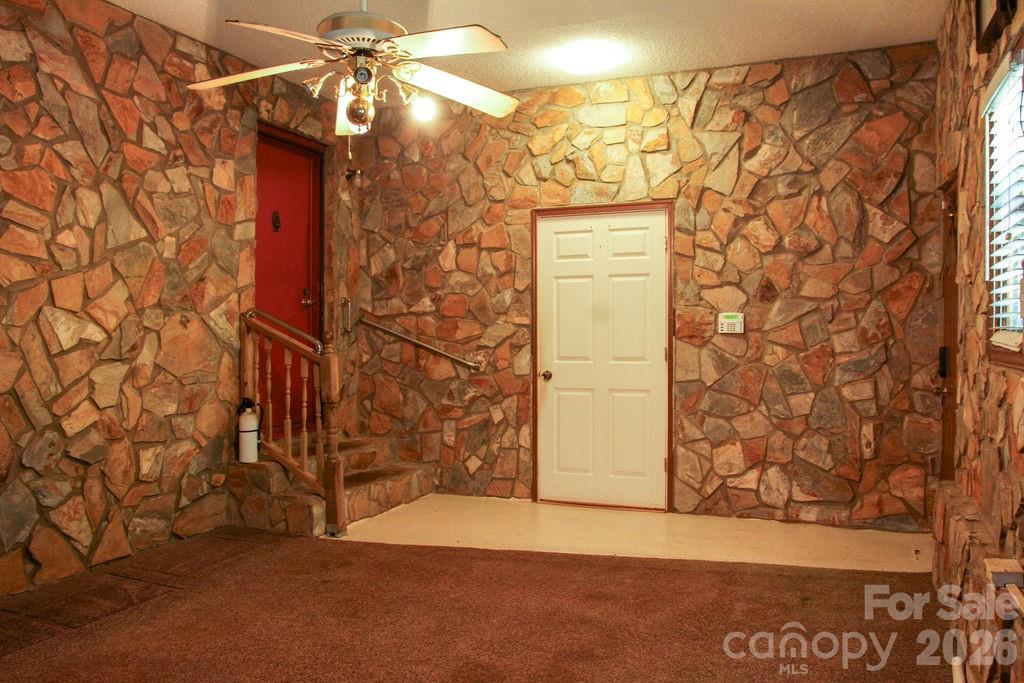 905 S 10th Street — Bessemer City