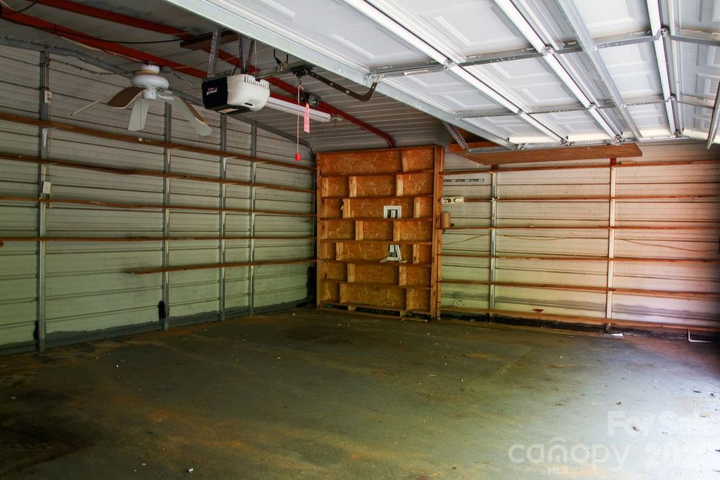 905 S 10th Street — Bessemer City