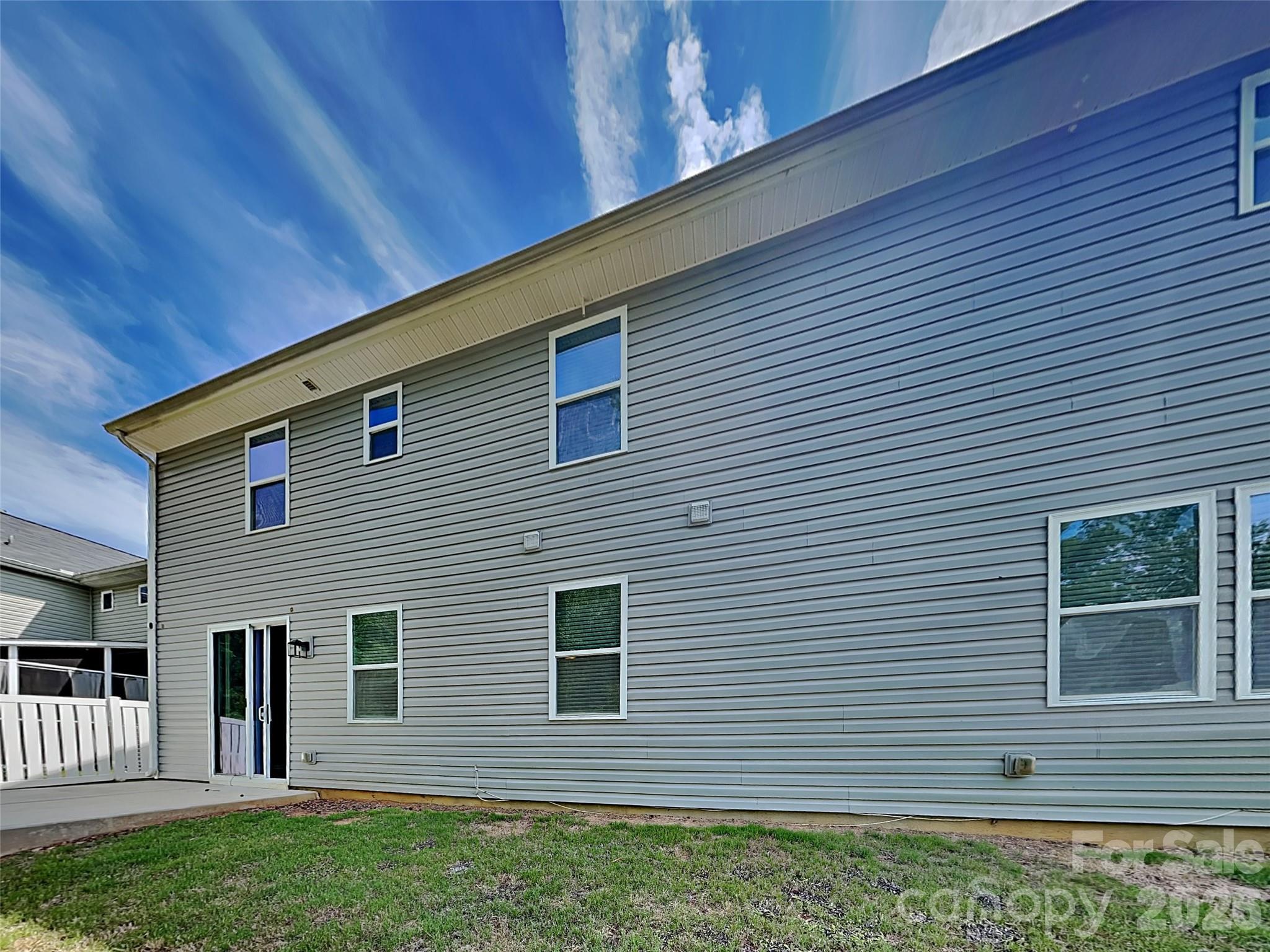 9425 Hartington Place — Charlotte