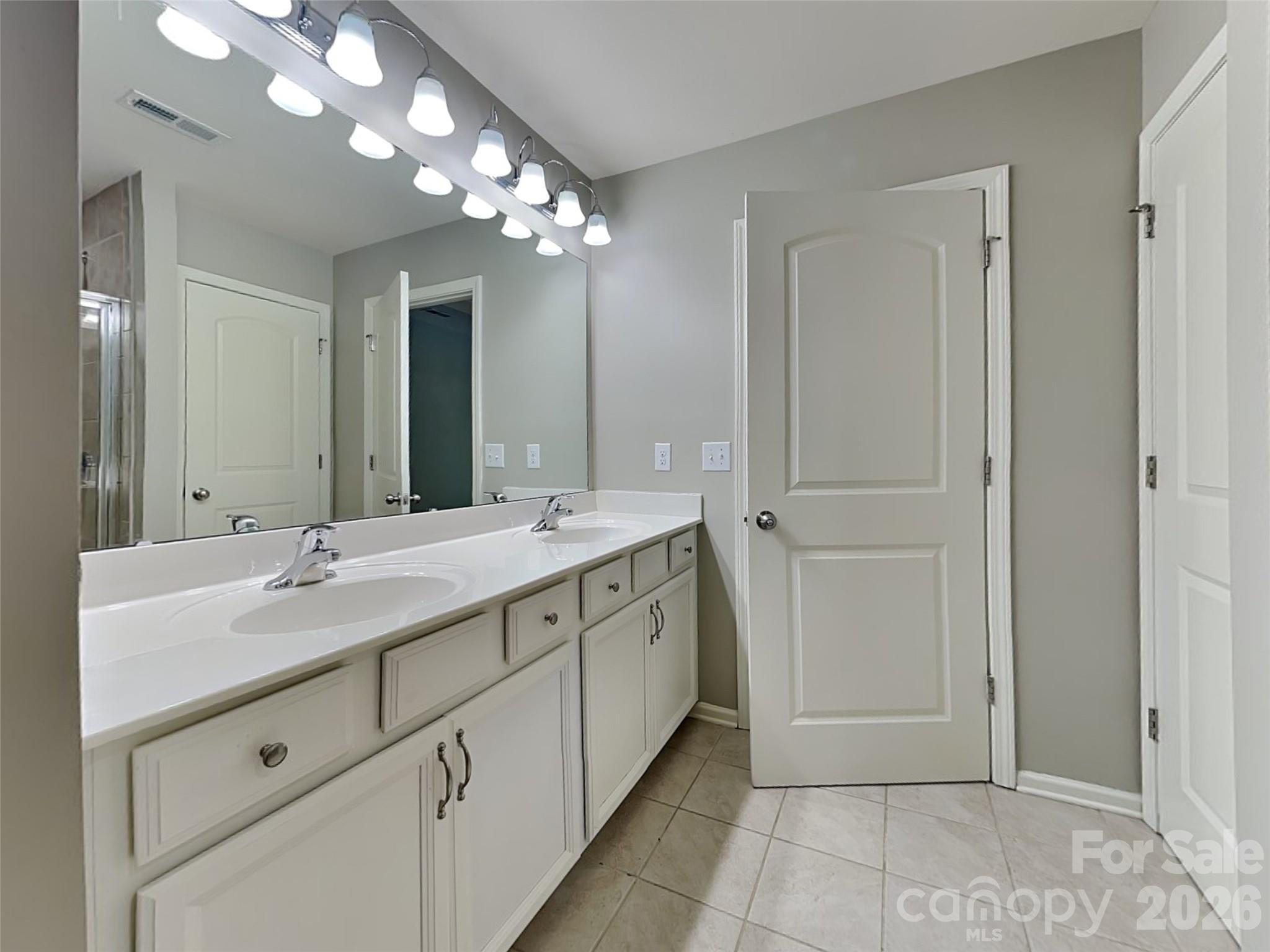 9425 Hartington Place — Charlotte