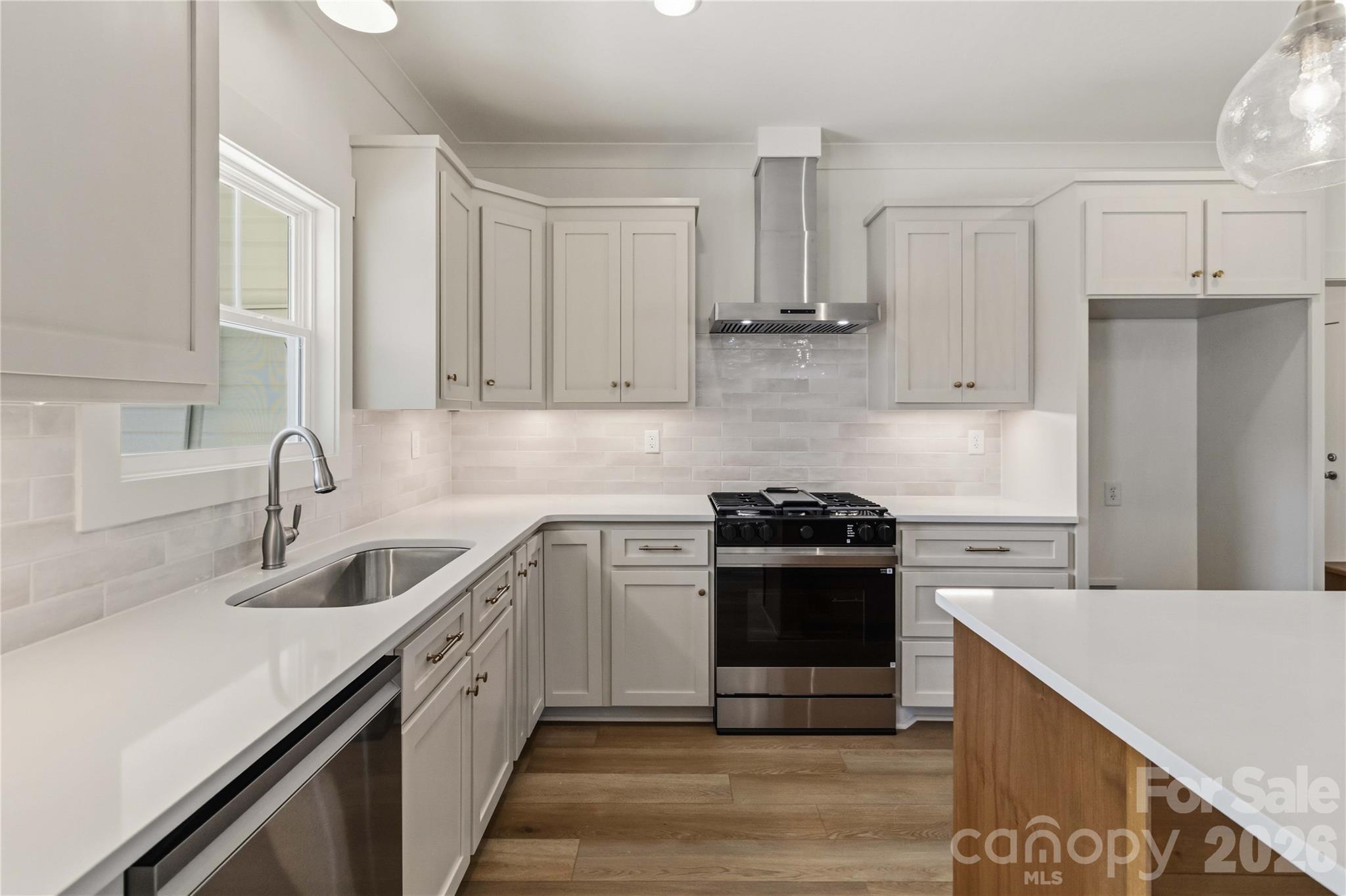 352 Adams Road — Clover