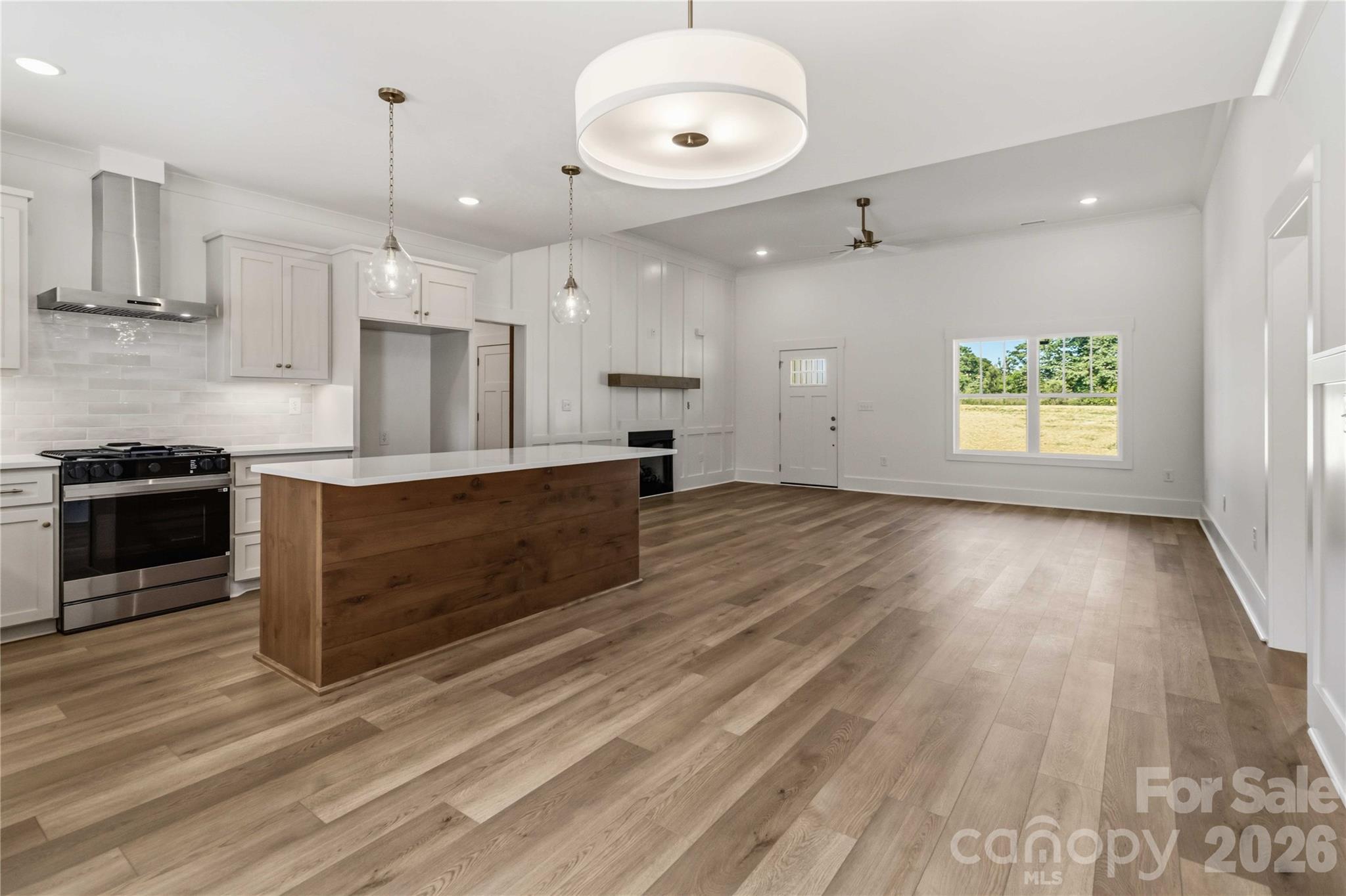 352 Adams Road — Clover