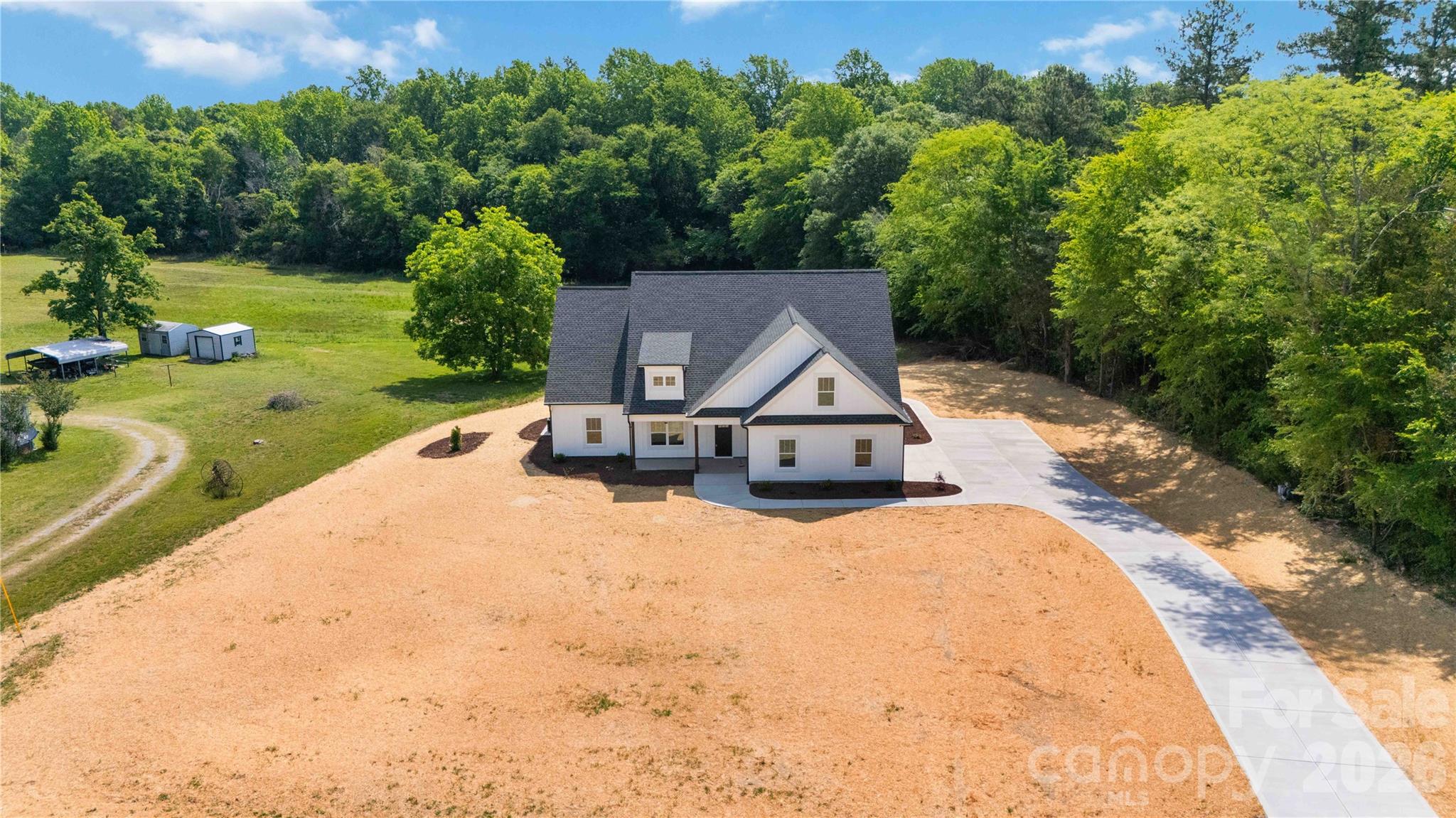 352 Adams Road — Clover