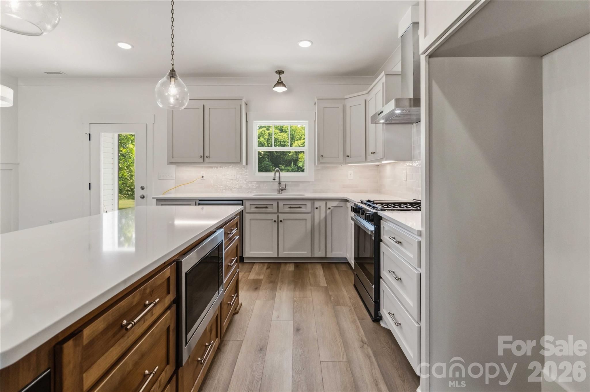 352 Adams Road — Clover