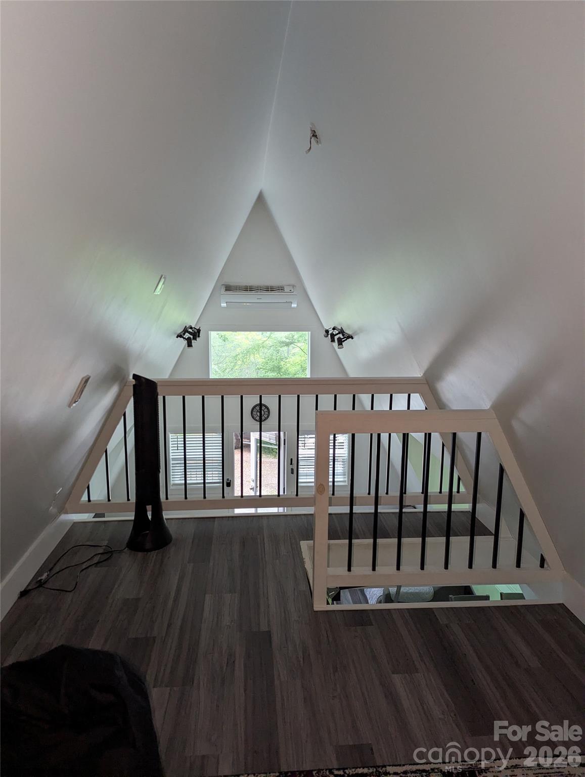 87 Hershel Lane — Swannanoa