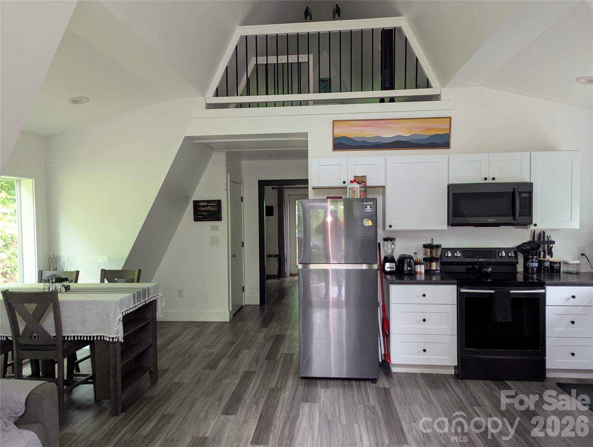 87 Hershel Lane — Swannanoa