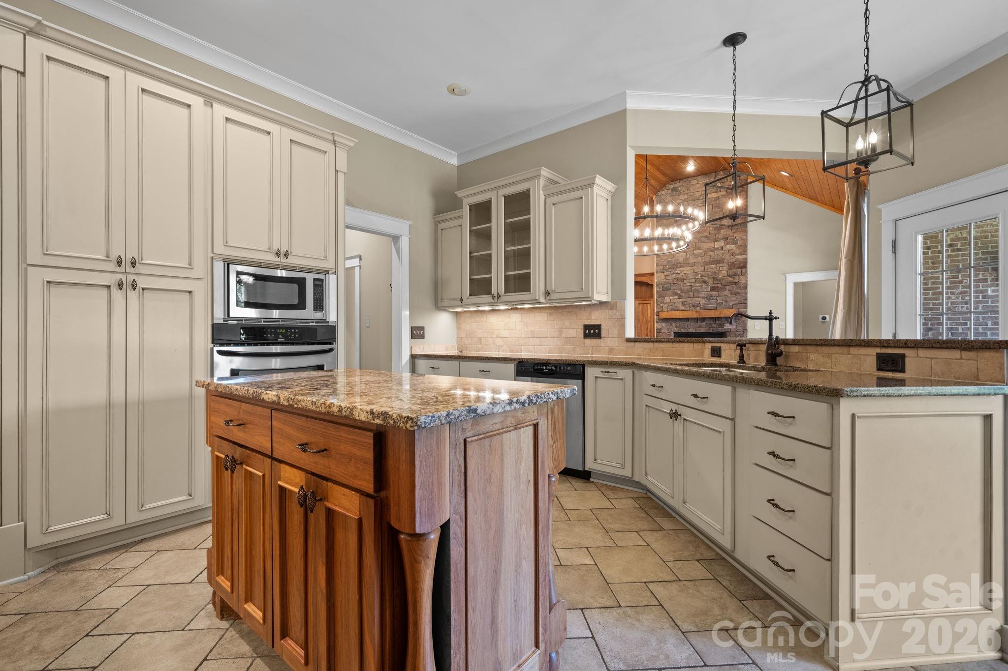 1055 Catawba Greens Drive — Newton