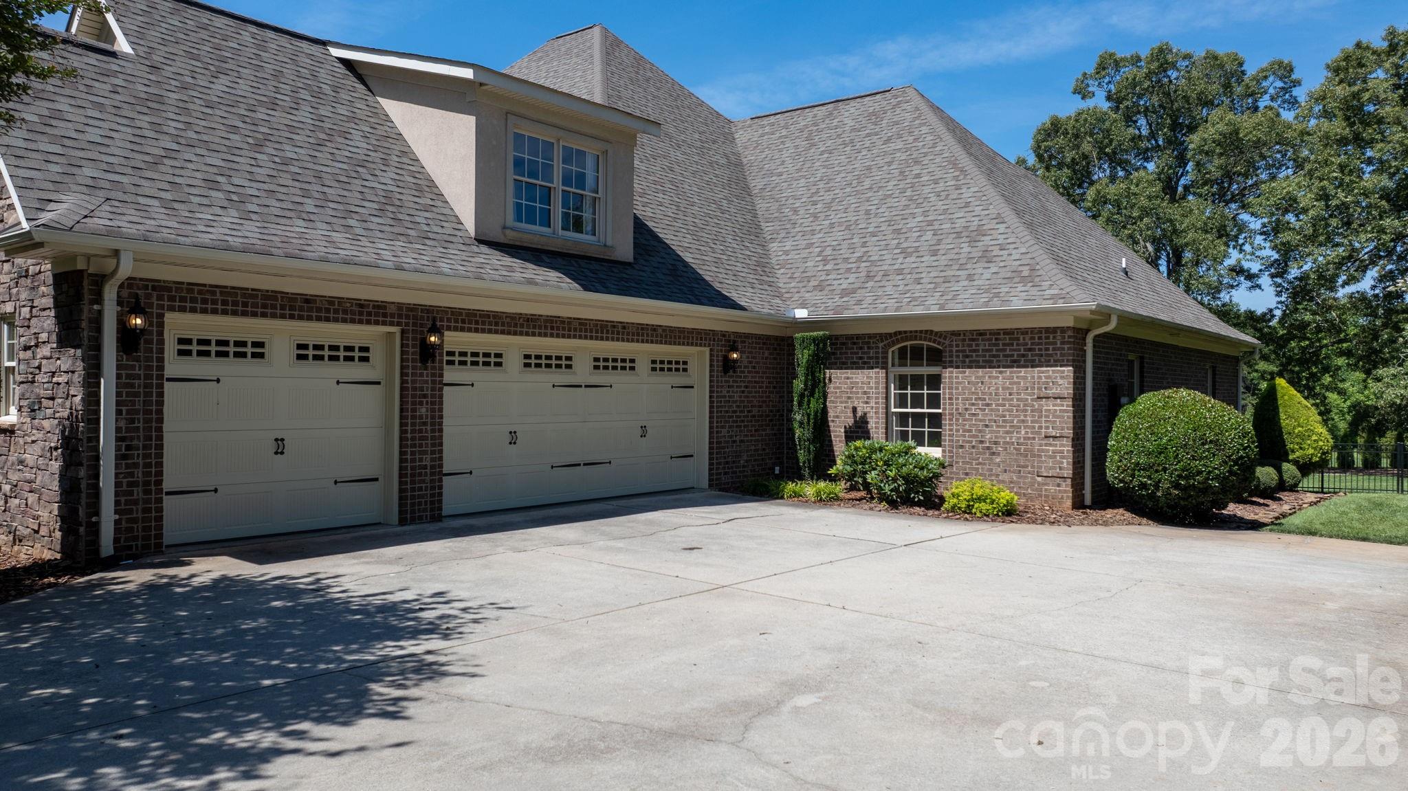 1055 Catawba Greens Drive — Newton