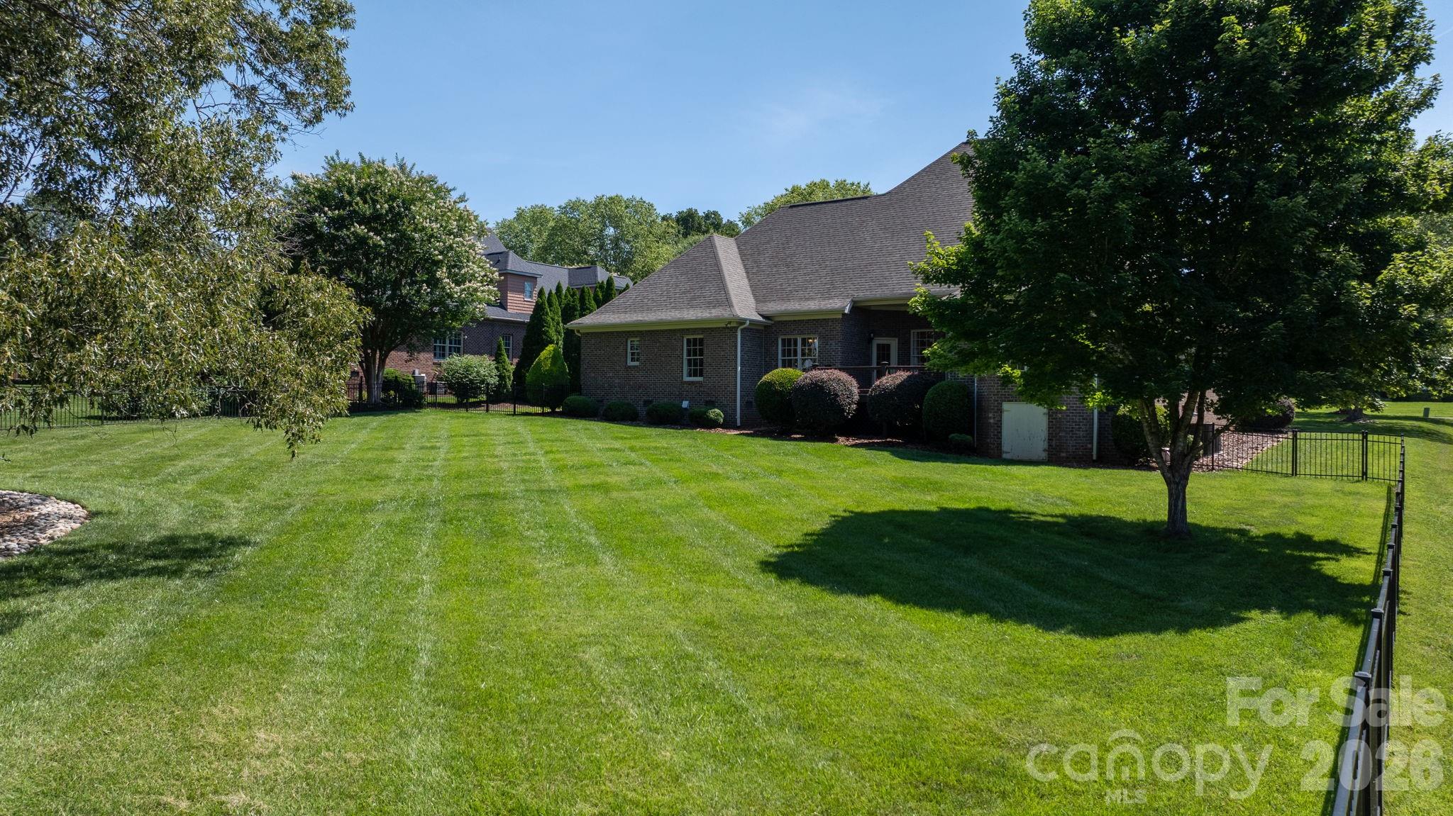 1055 Catawba Greens Drive — Newton