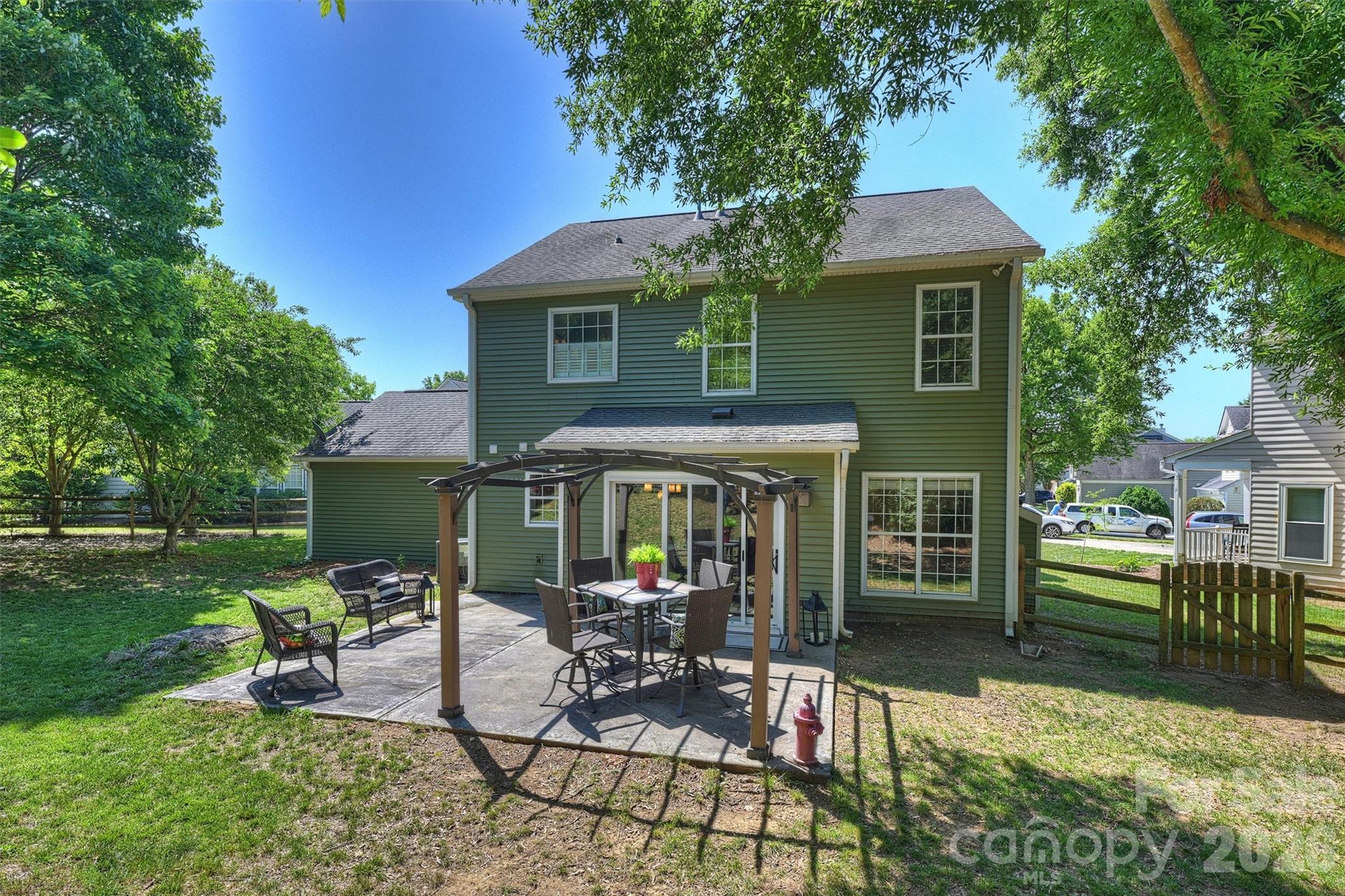 13600 Red Wine Court — Charlotte