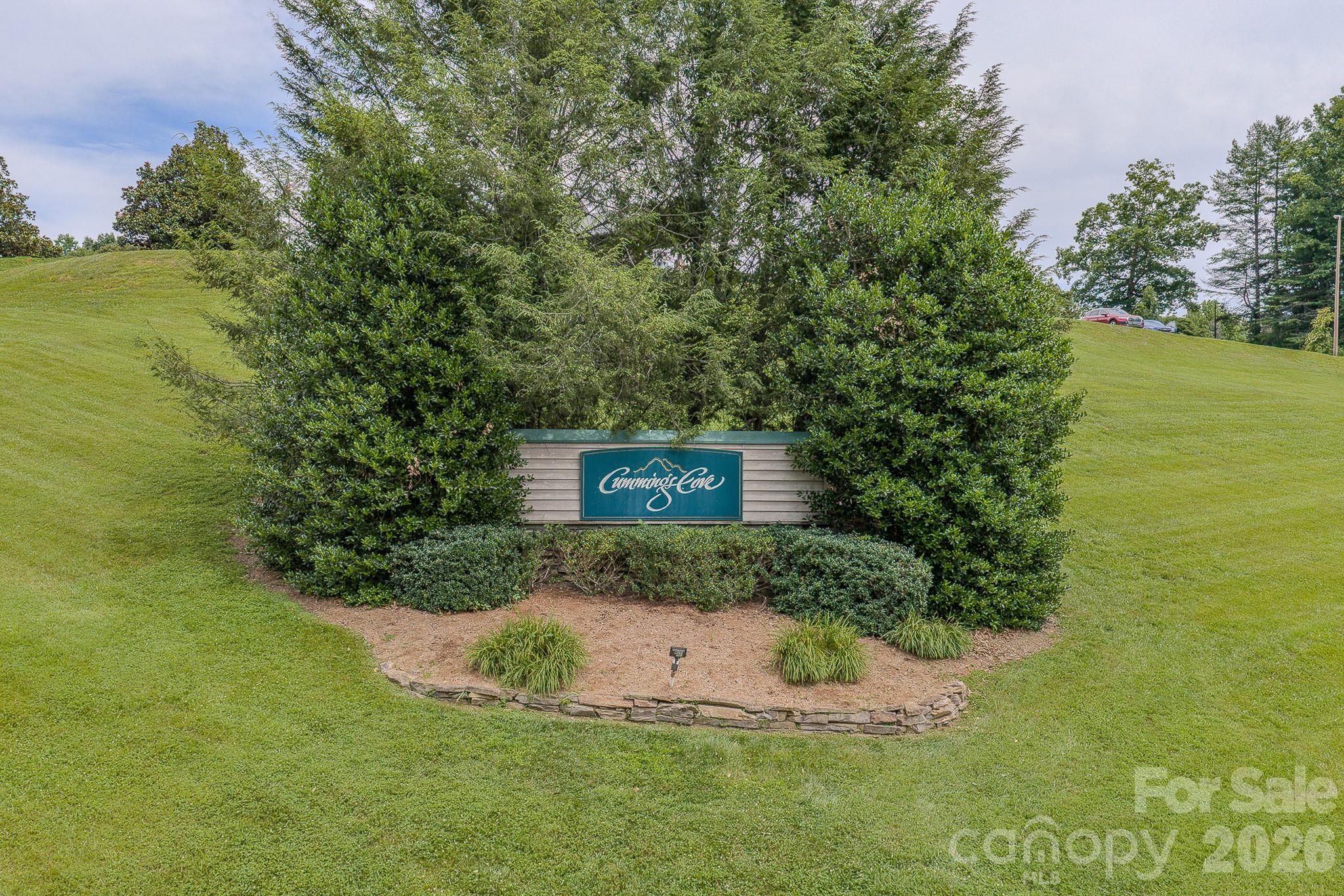 329 Mountain Crest Drive — Hendersonville