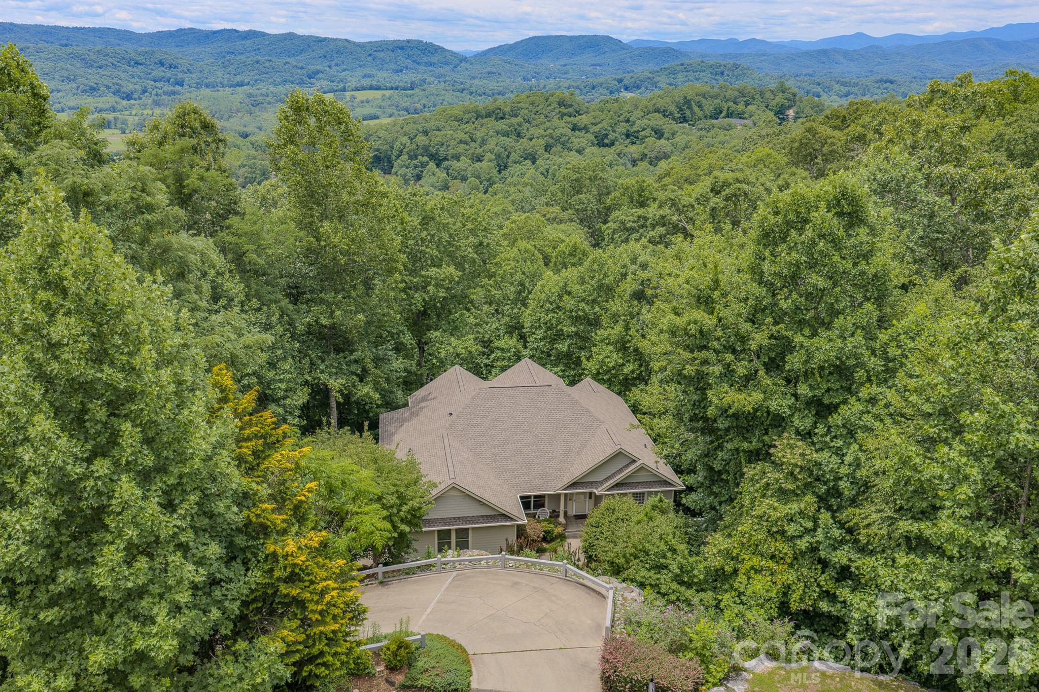 329 Mountain Crest Drive — Hendersonville