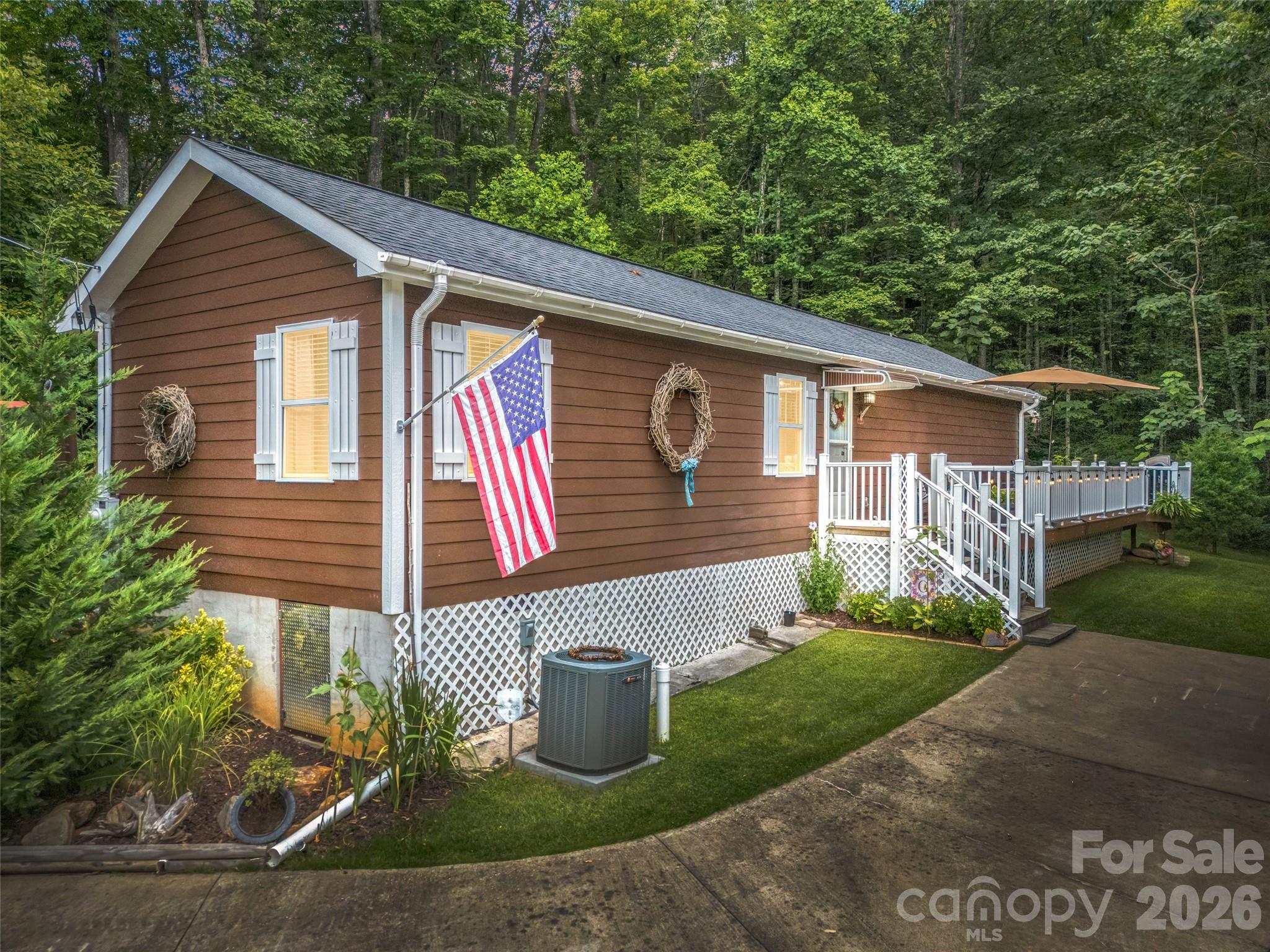 479 Camp Hill Road — Mill Spring