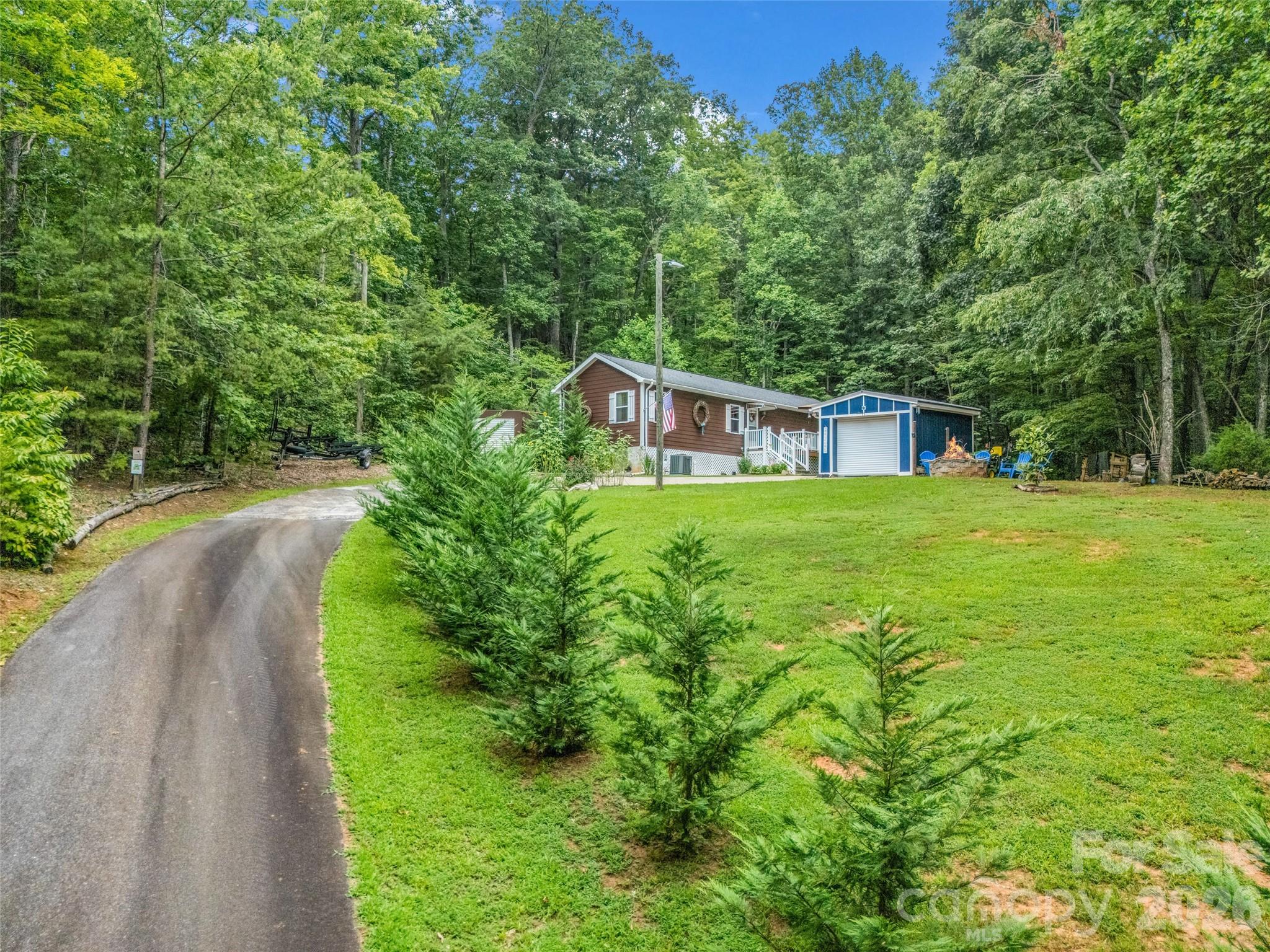 479 Camp Hill Road — Mill Spring