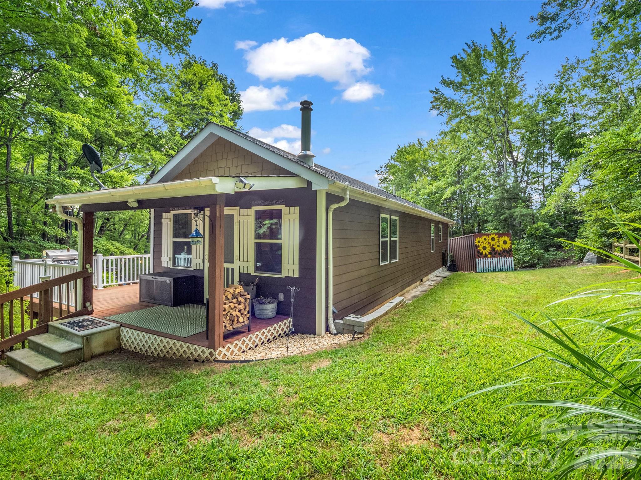 479 Camp Hill Road — Mill Spring