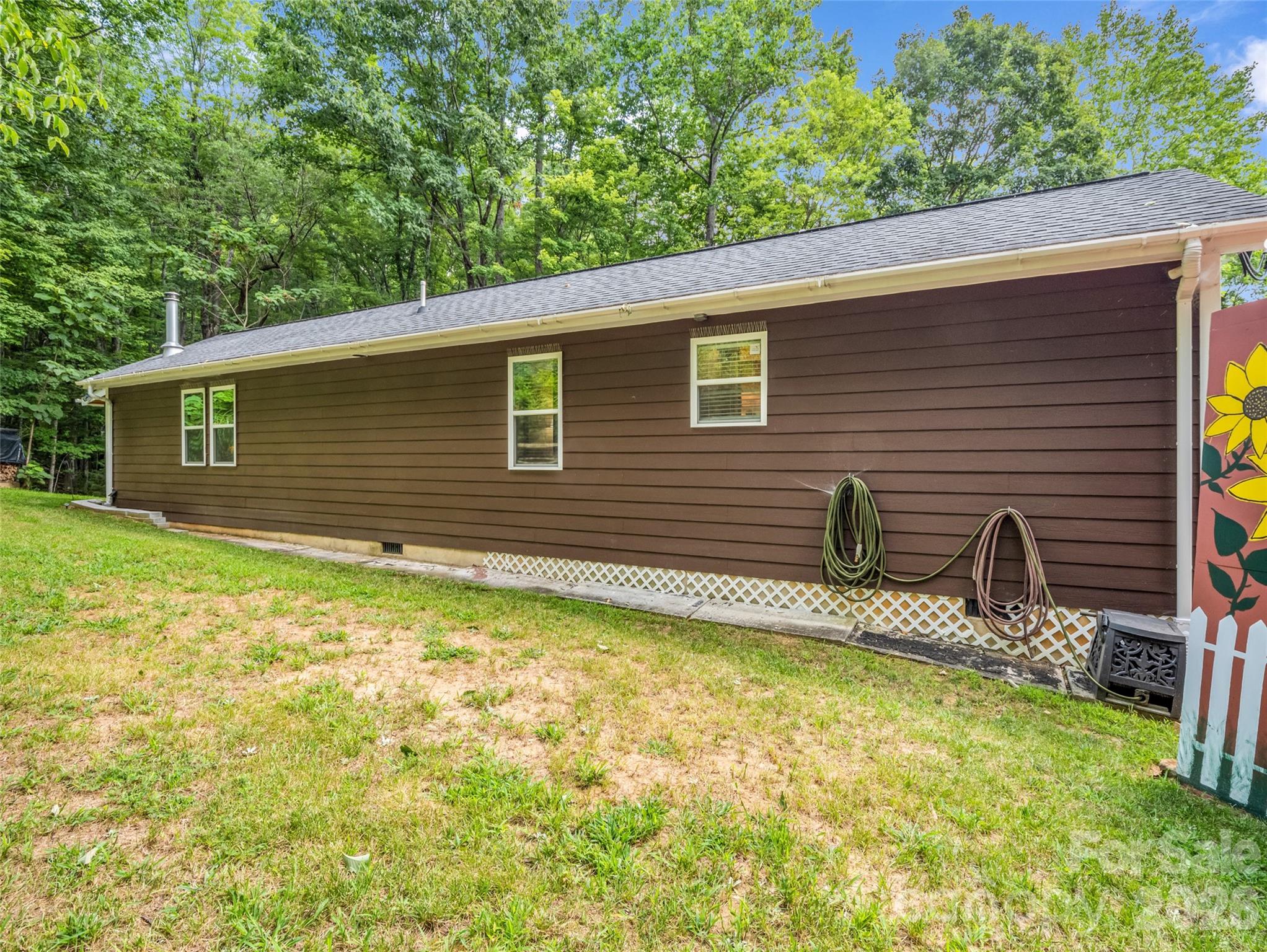 479 Camp Hill Road — Mill Spring