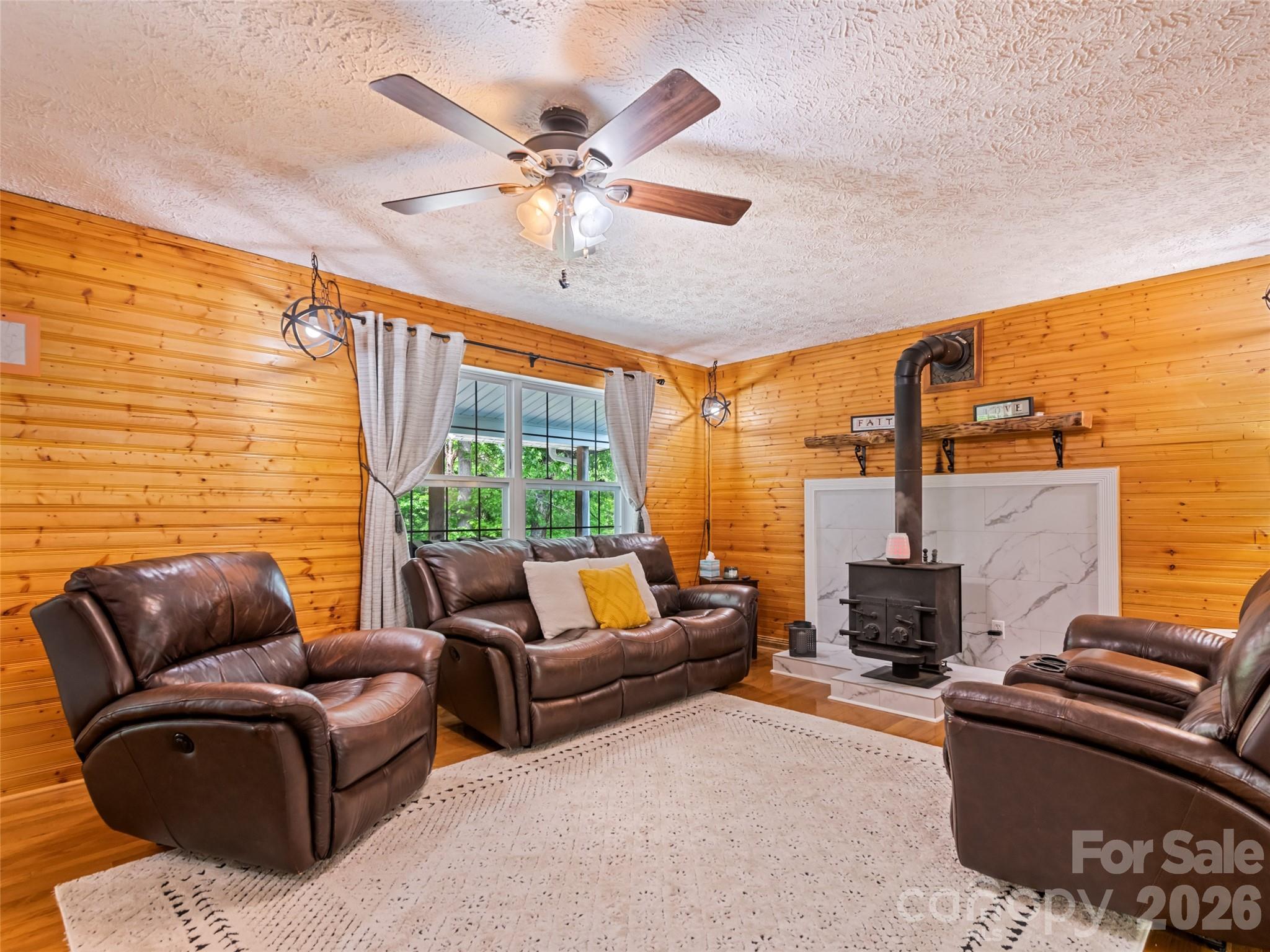 222 Thistle Ridge — Clyde