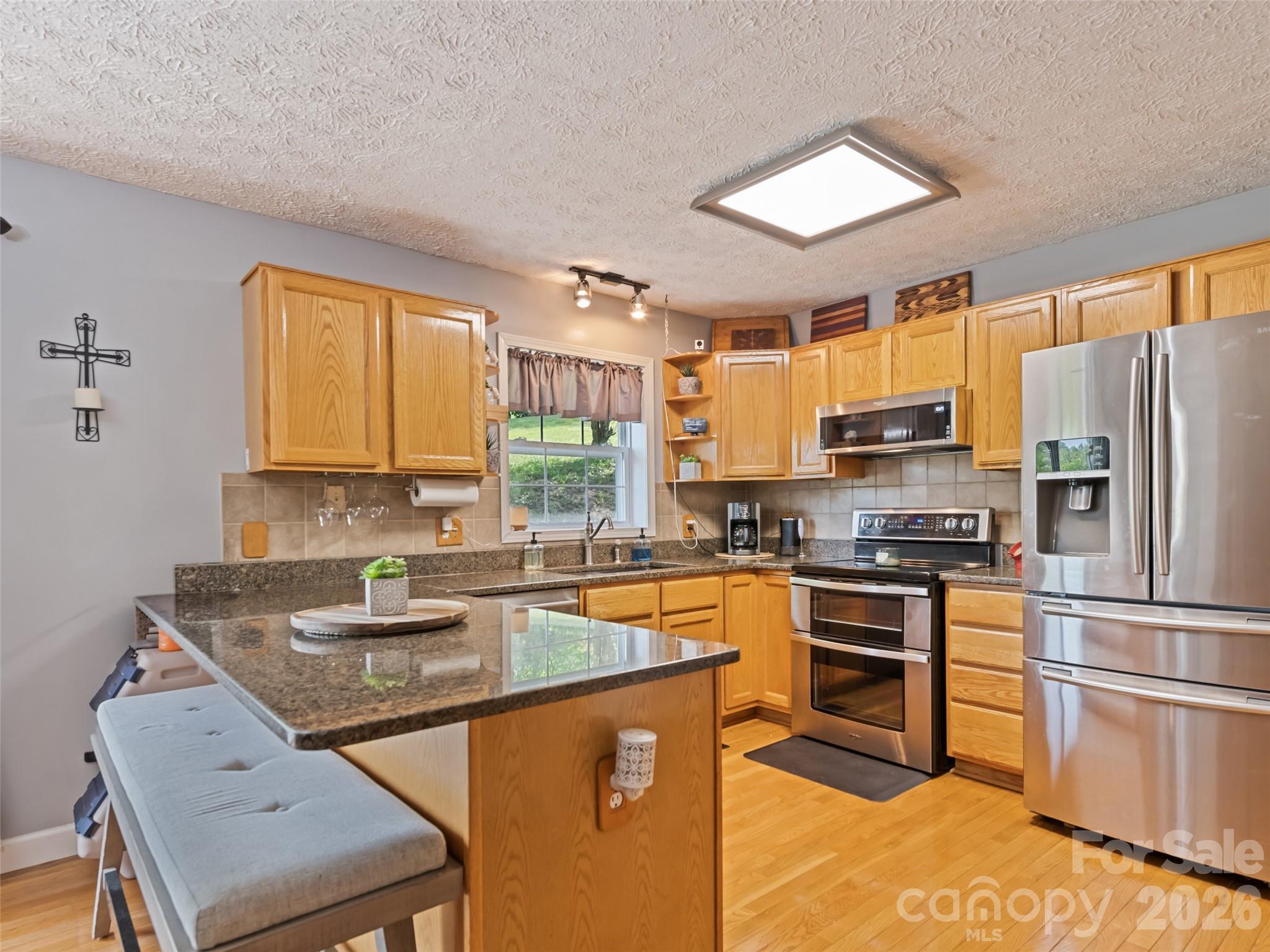 222 Thistle Ridge — Clyde