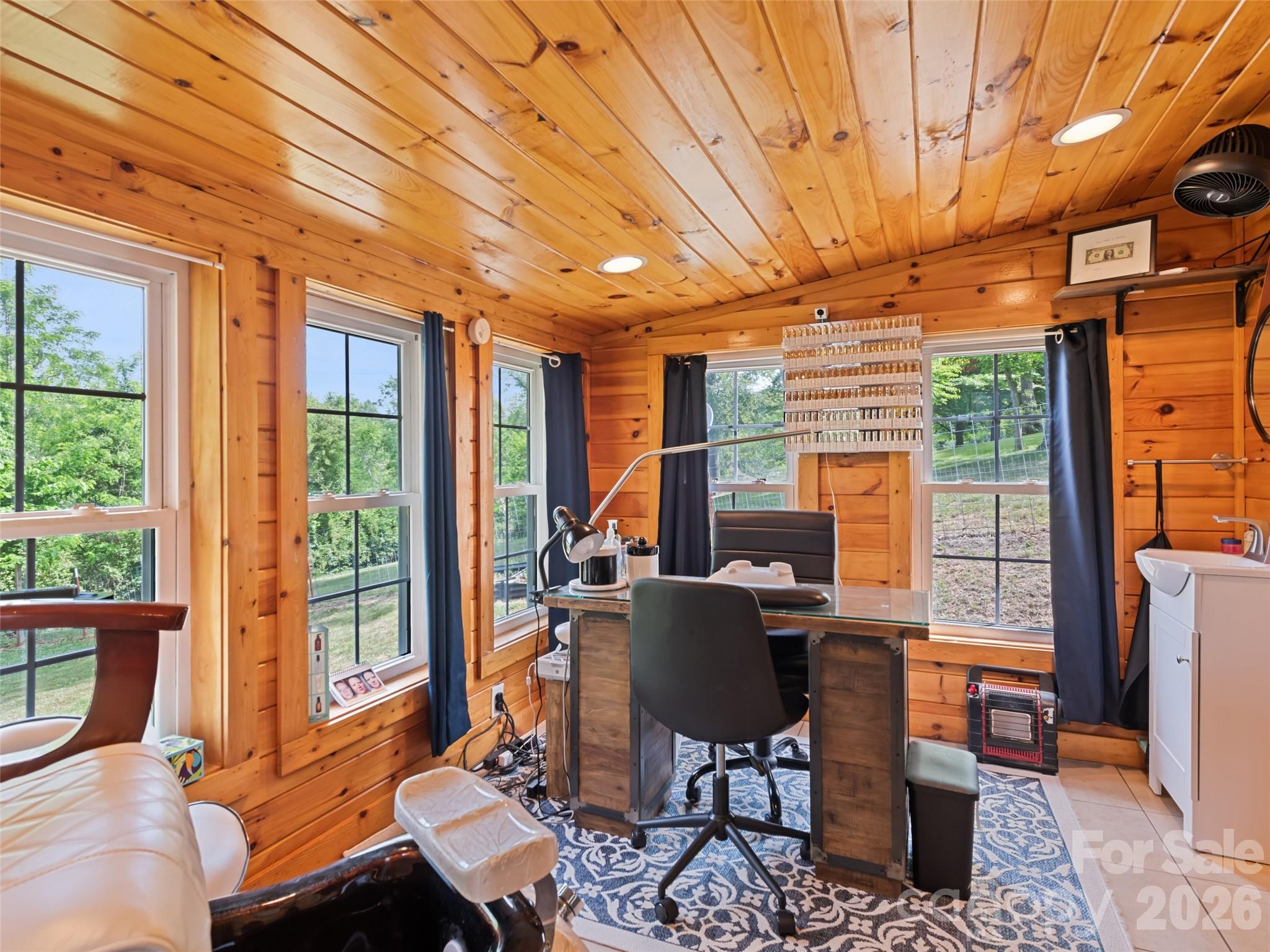 222 Thistle Ridge — Clyde