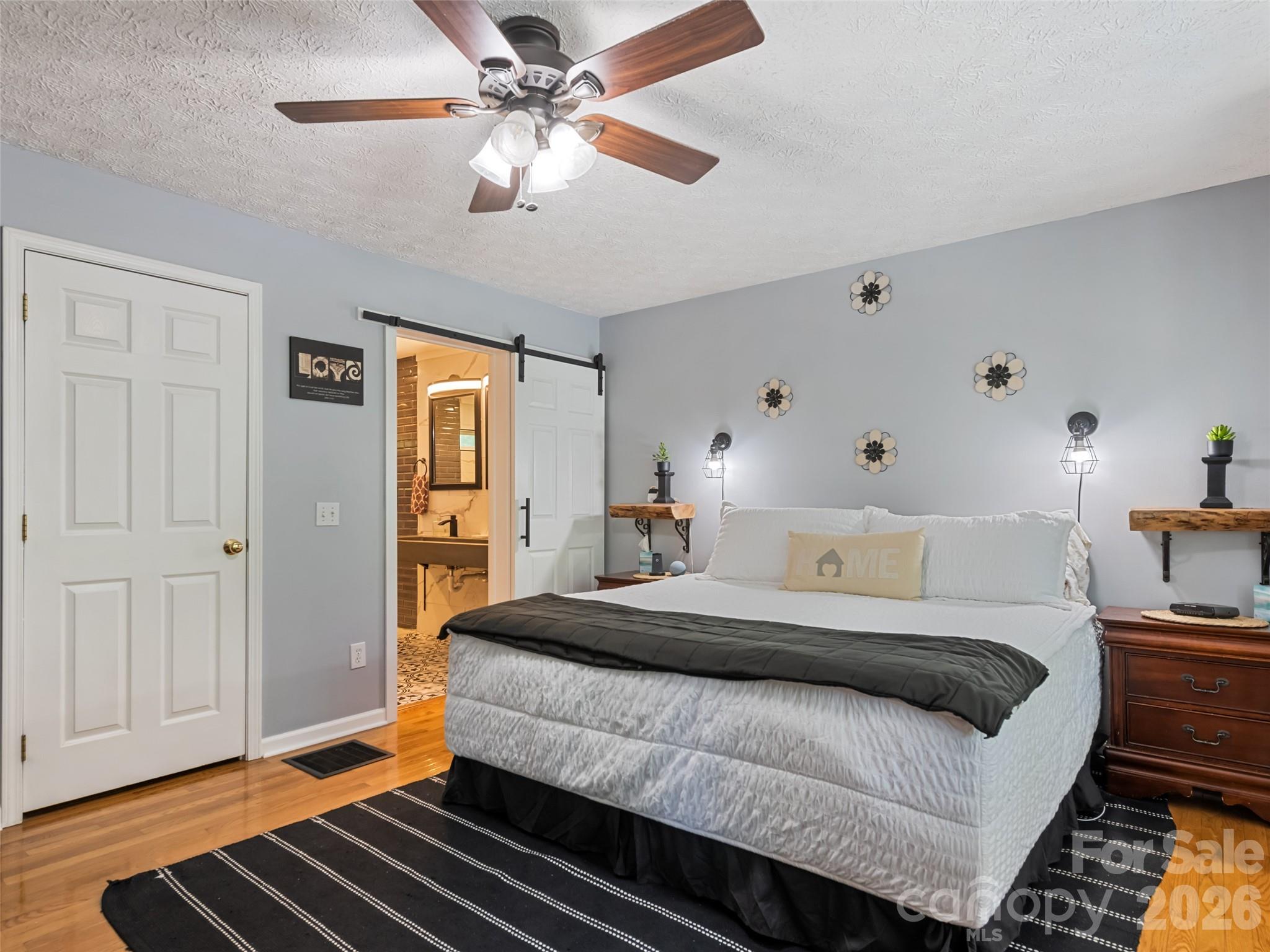 222 Thistle Ridge — Clyde