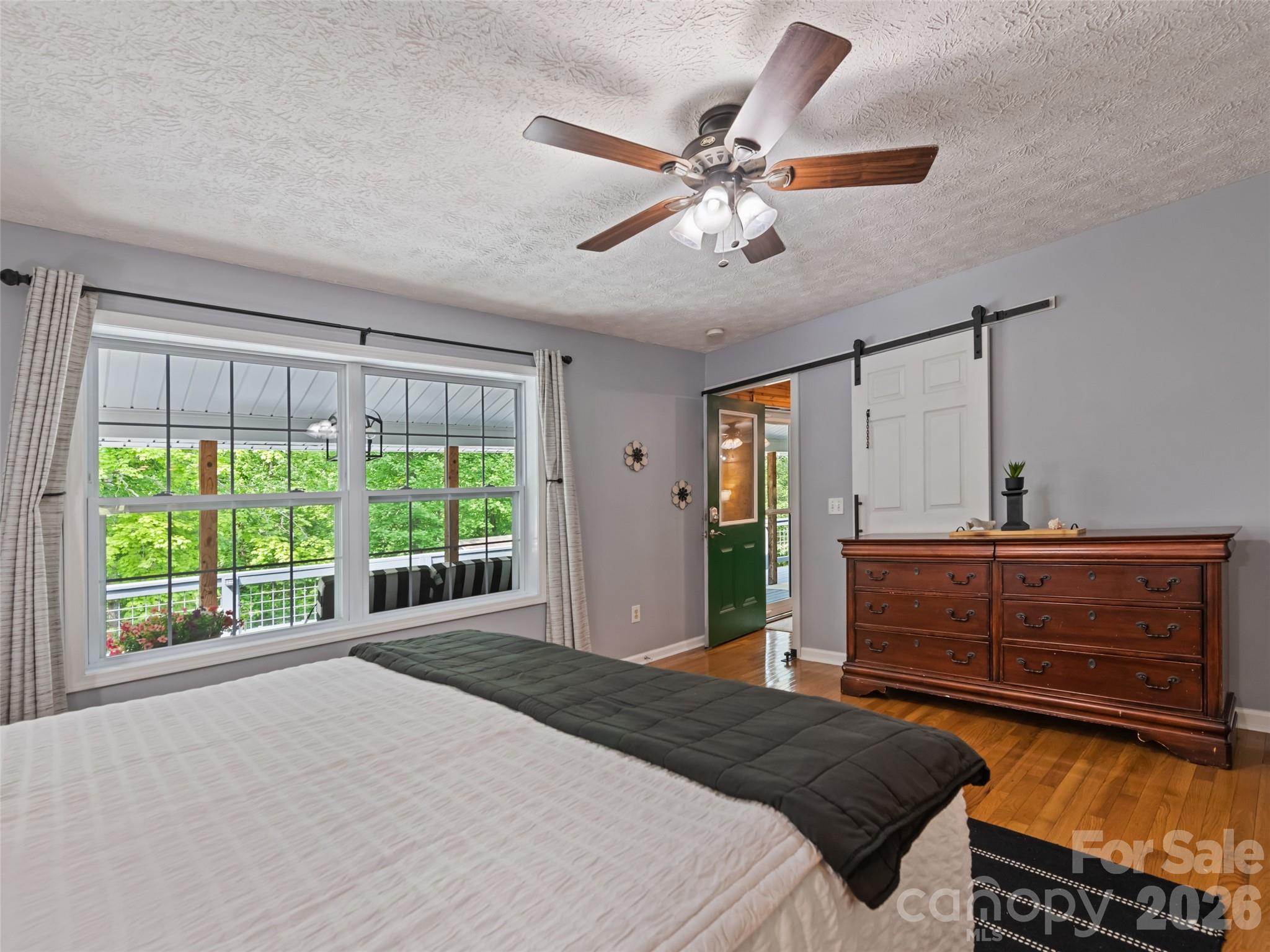 222 Thistle Ridge — Clyde