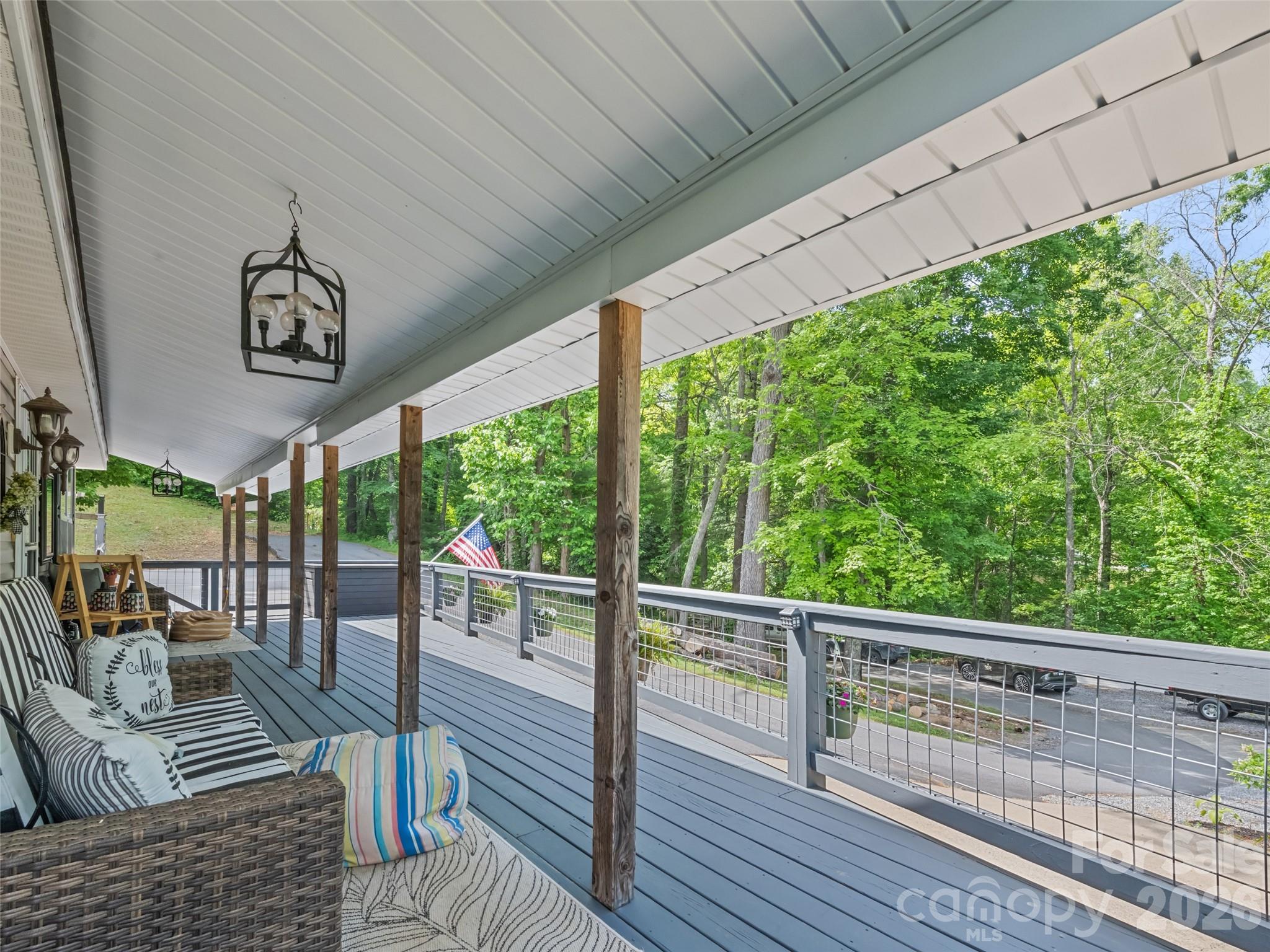 222 Thistle Ridge — Clyde
