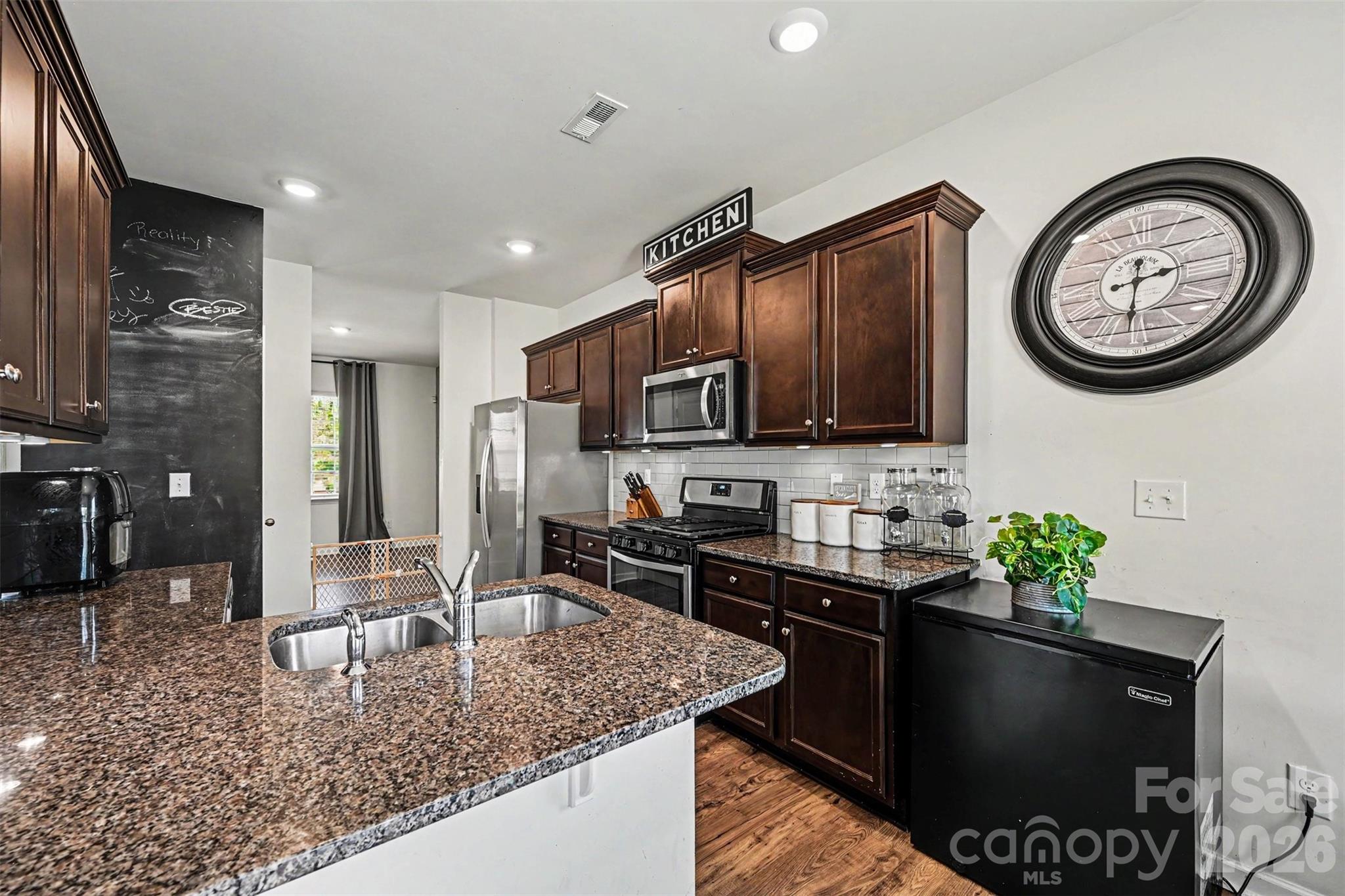 7596 Nolen Farm Drive — Gastonia