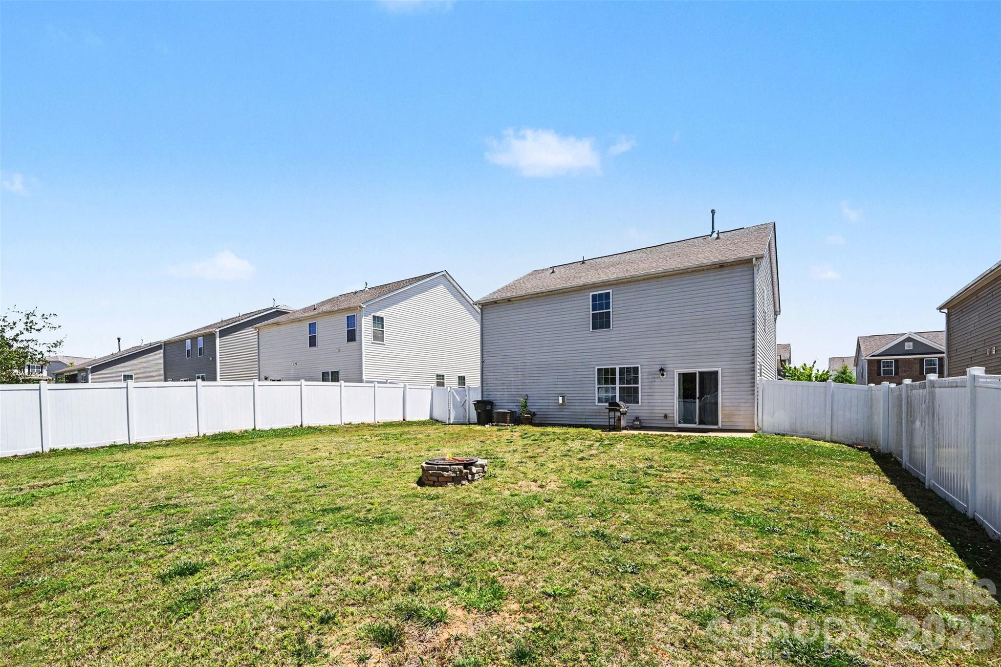 7596 Nolen Farm Drive — Gastonia