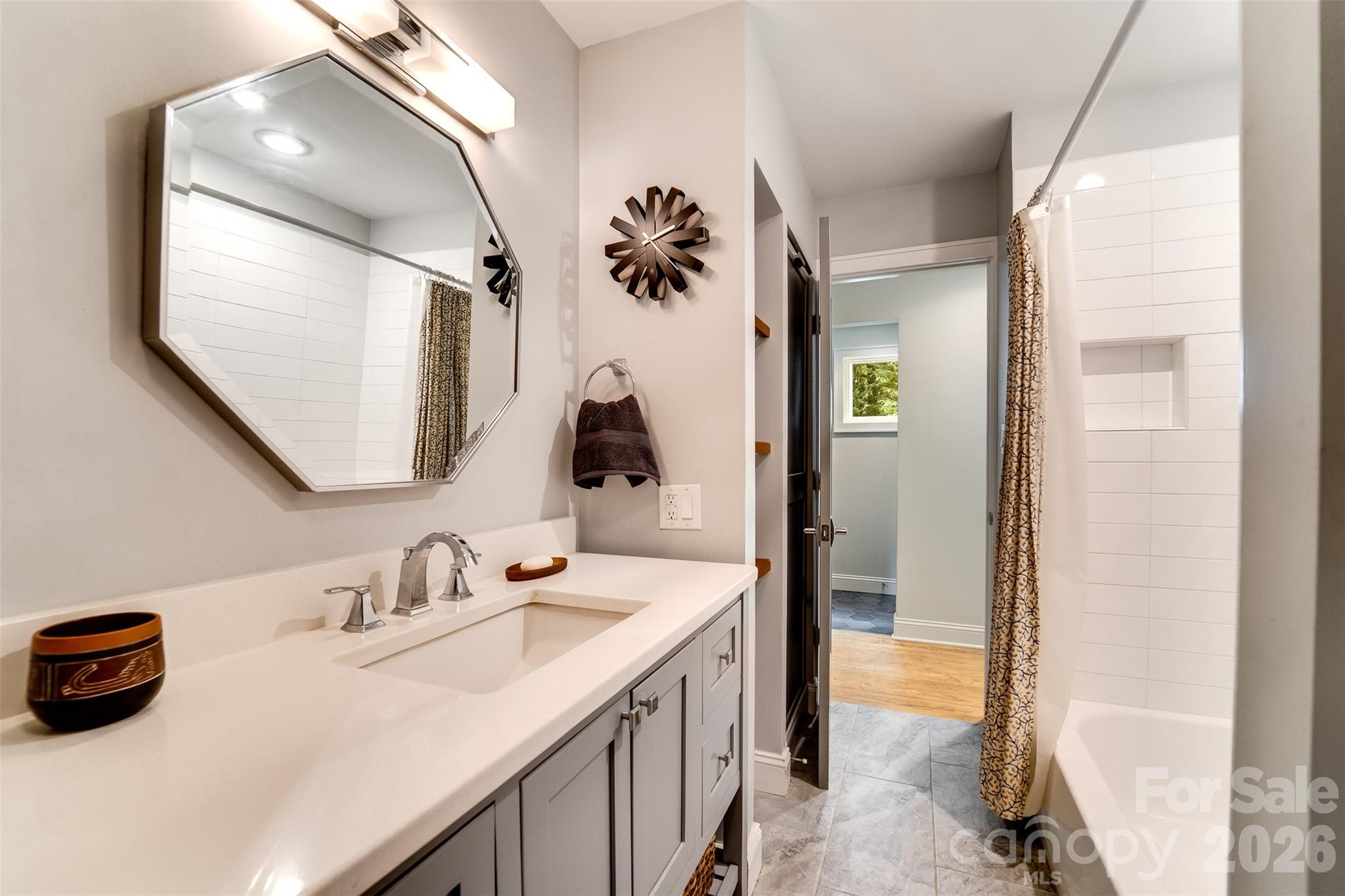 1452 S Country Club Drive — Cullowhee