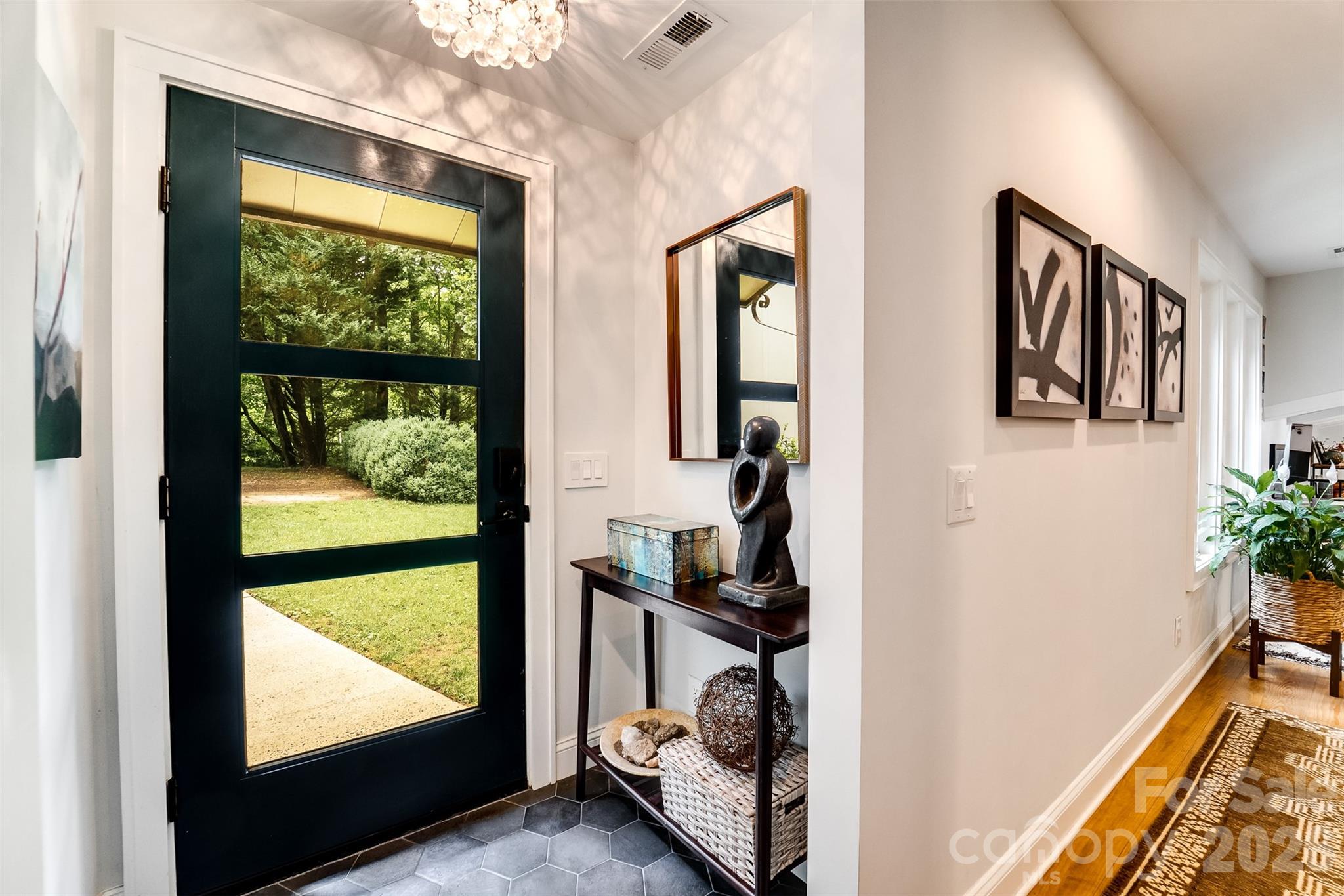 1452 S Country Club Drive — Cullowhee