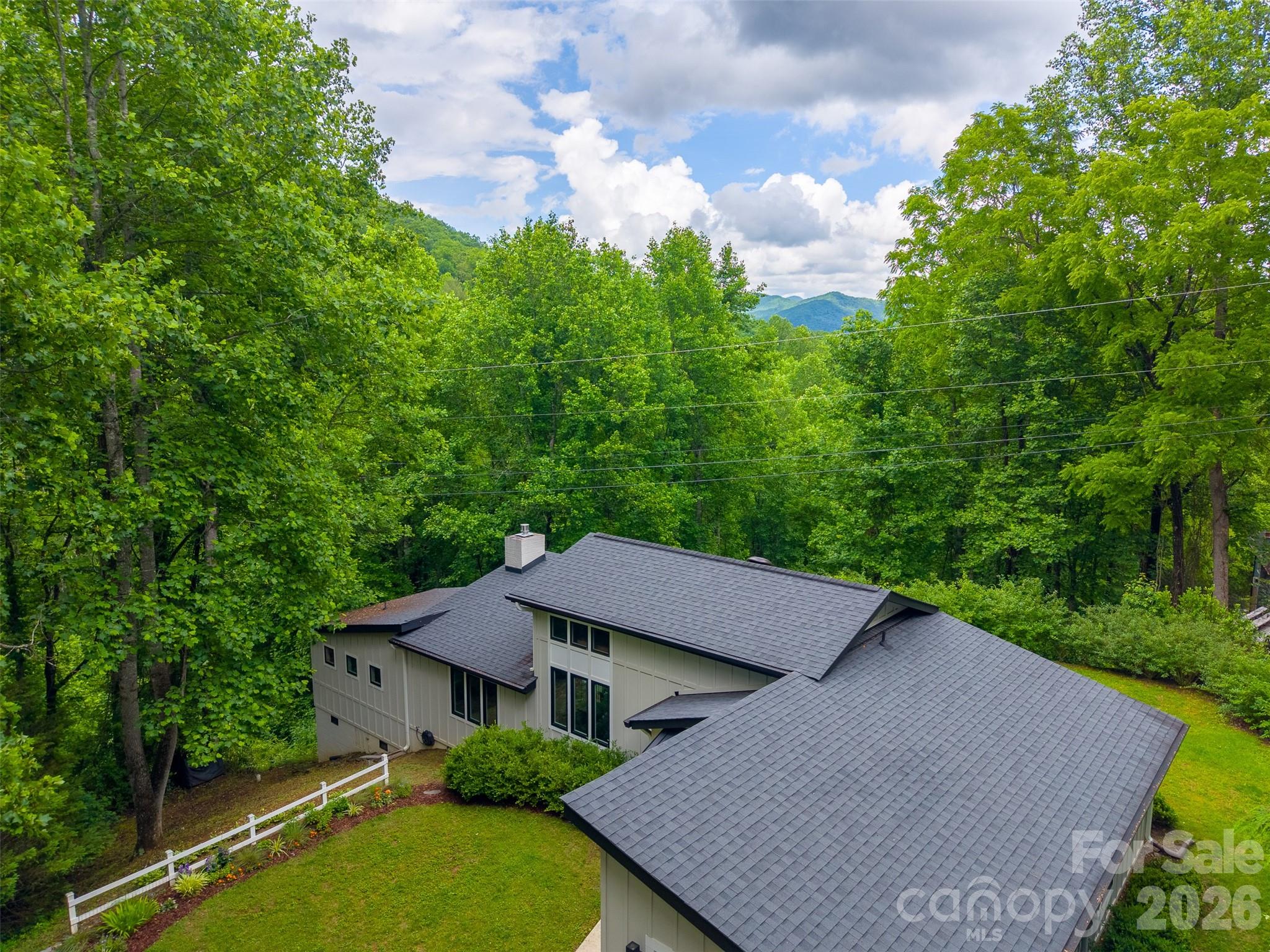 1452 S Country Club Drive — Cullowhee