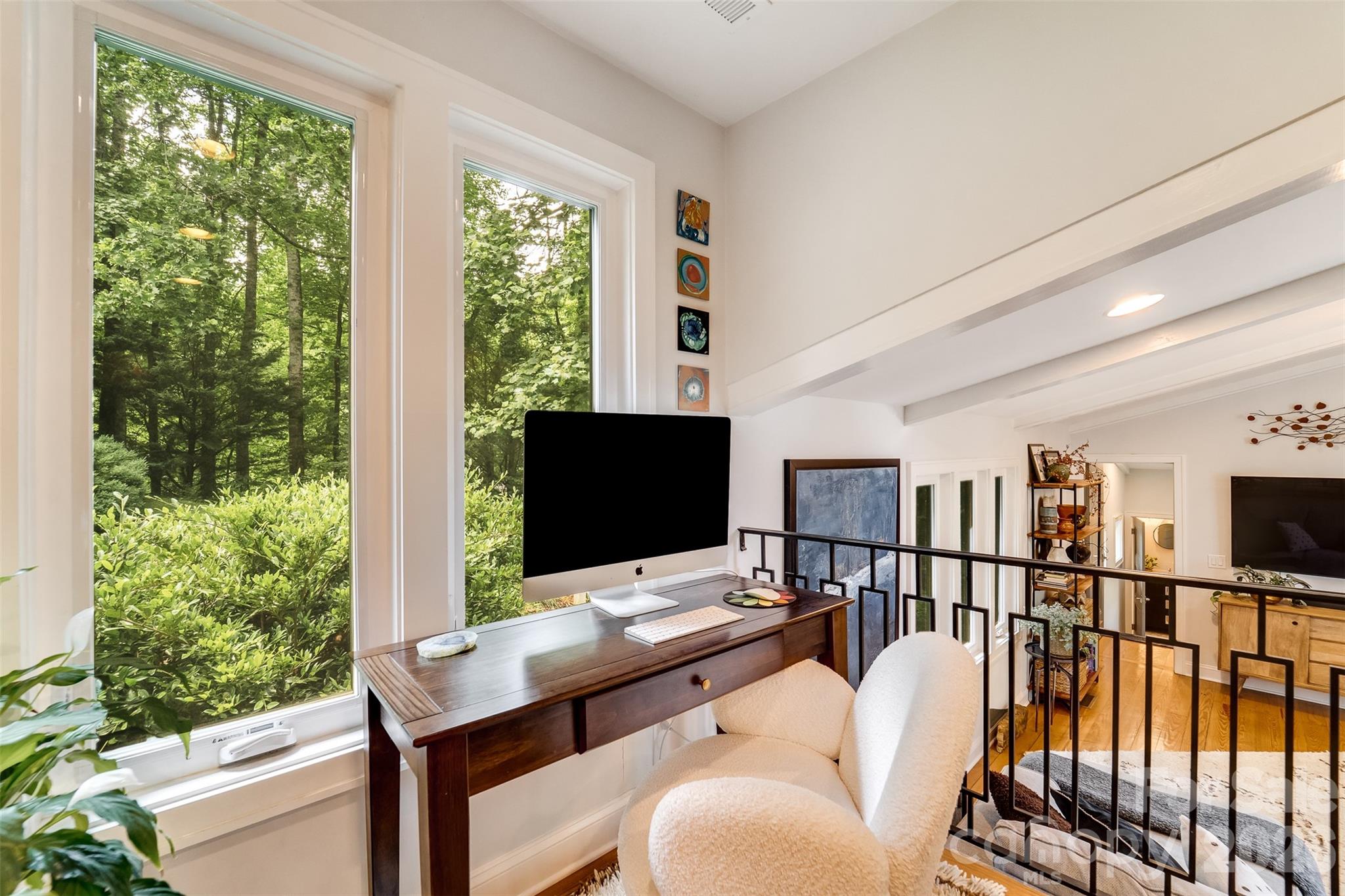1452 S Country Club Drive — Cullowhee
