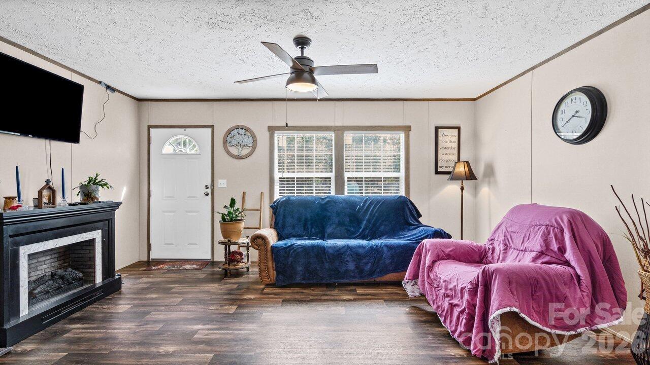 4034 James Lovelace Road — Shelby