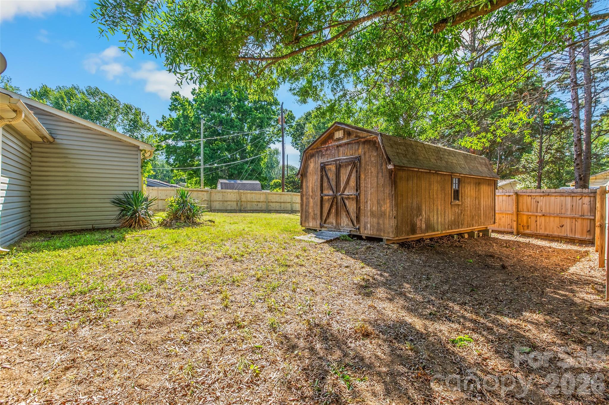 355 Weatherford Drive — King