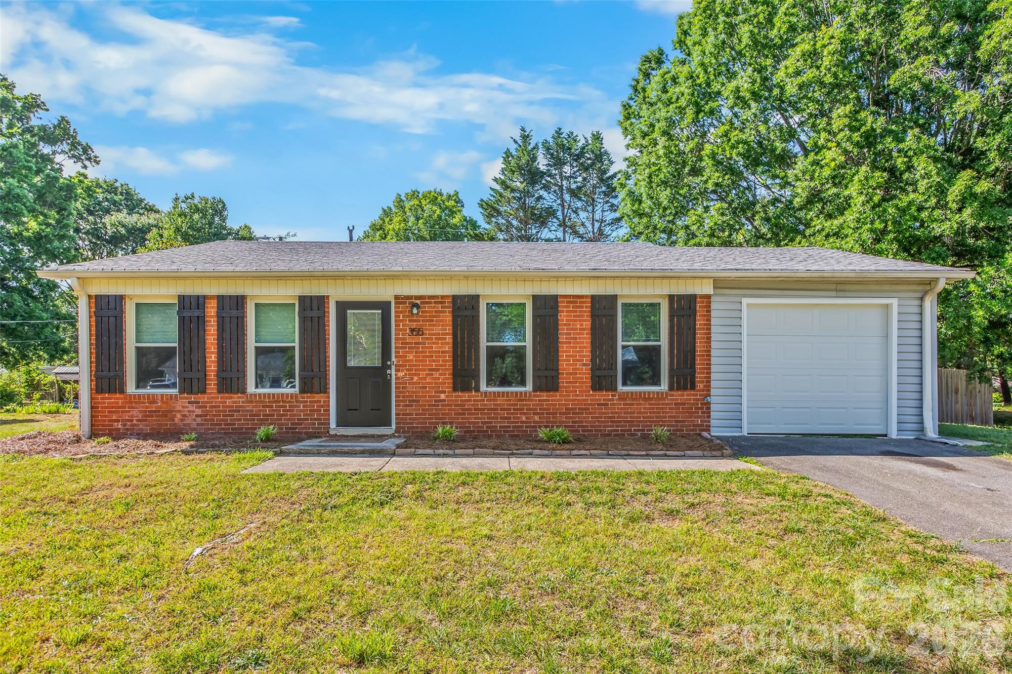 355 Weatherford Drive — King