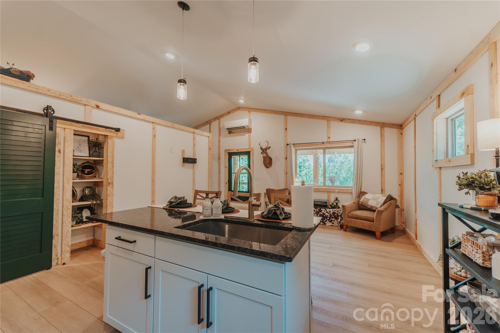 2620 Mathis Church Road — Catawba