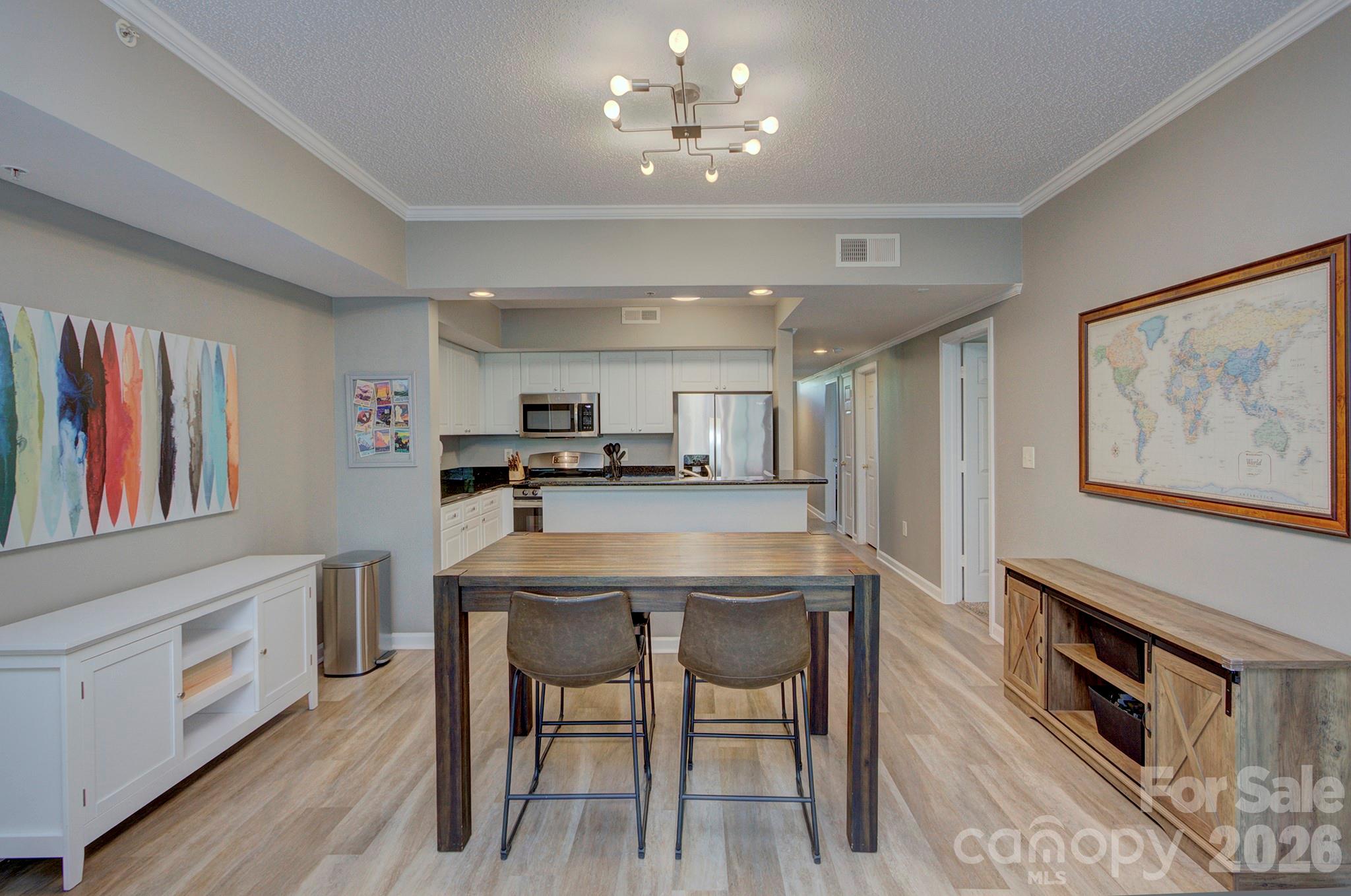 405 W 7th Street #303 — Charlotte