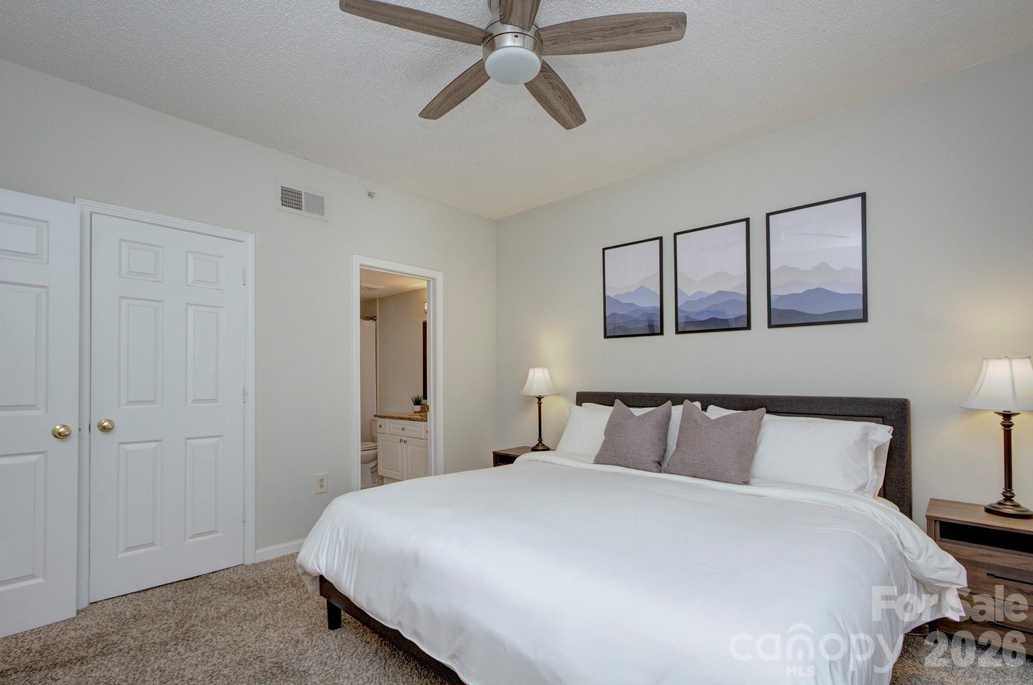 405 W 7th Street #303 — Charlotte
