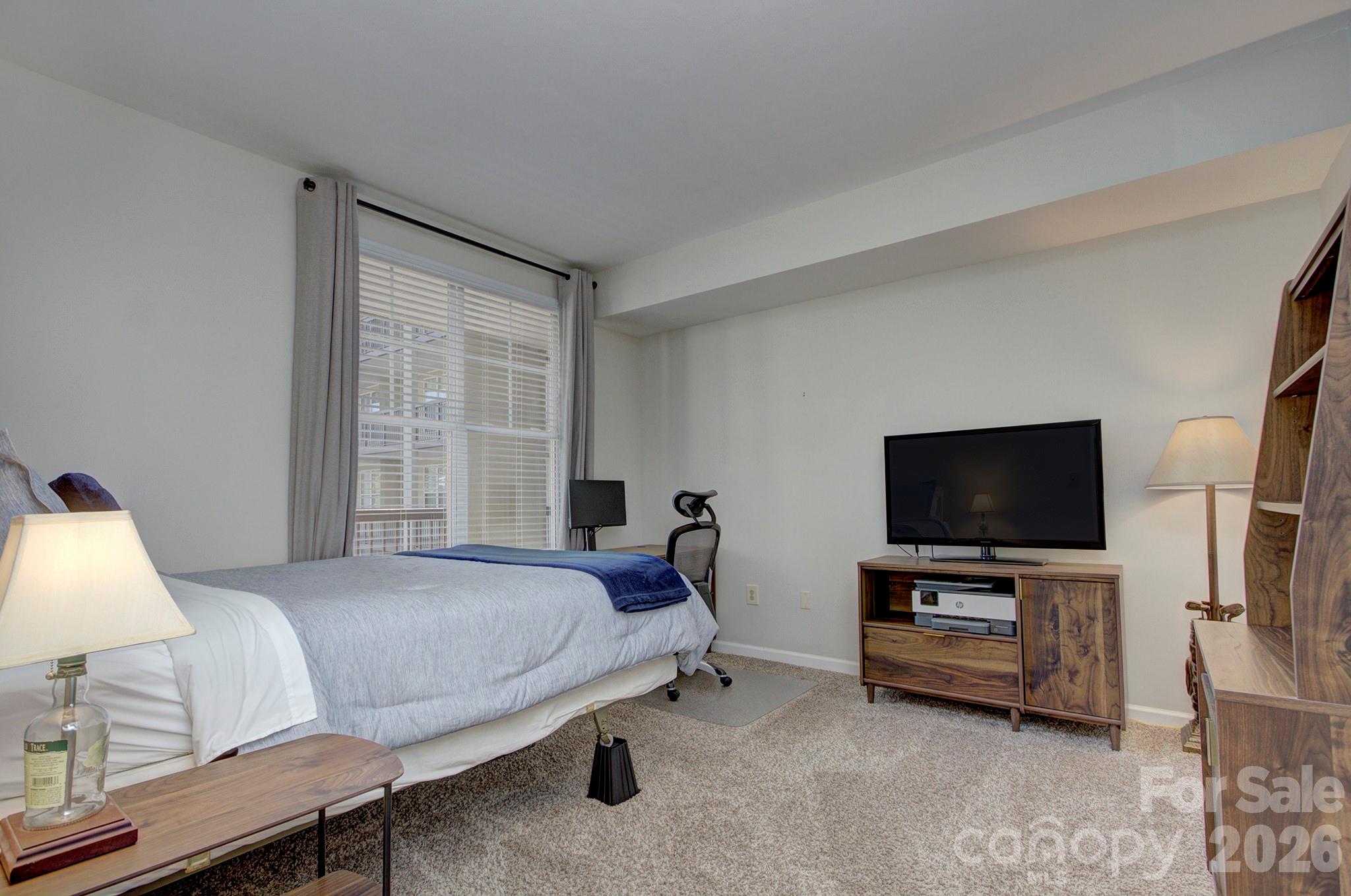 405 W 7th Street #303 — Charlotte