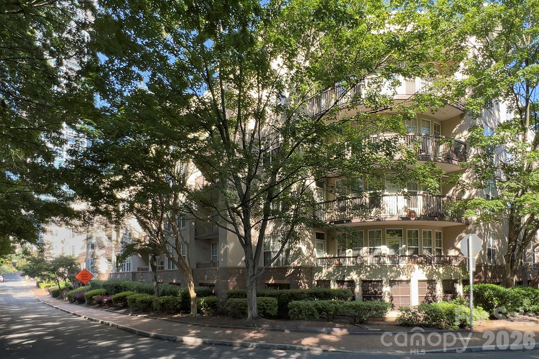 405 W 7th Street #303 — Charlotte
