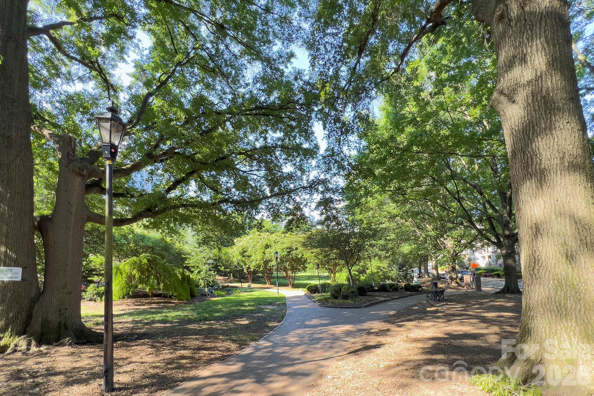 405 W 7th Street #303 — Charlotte