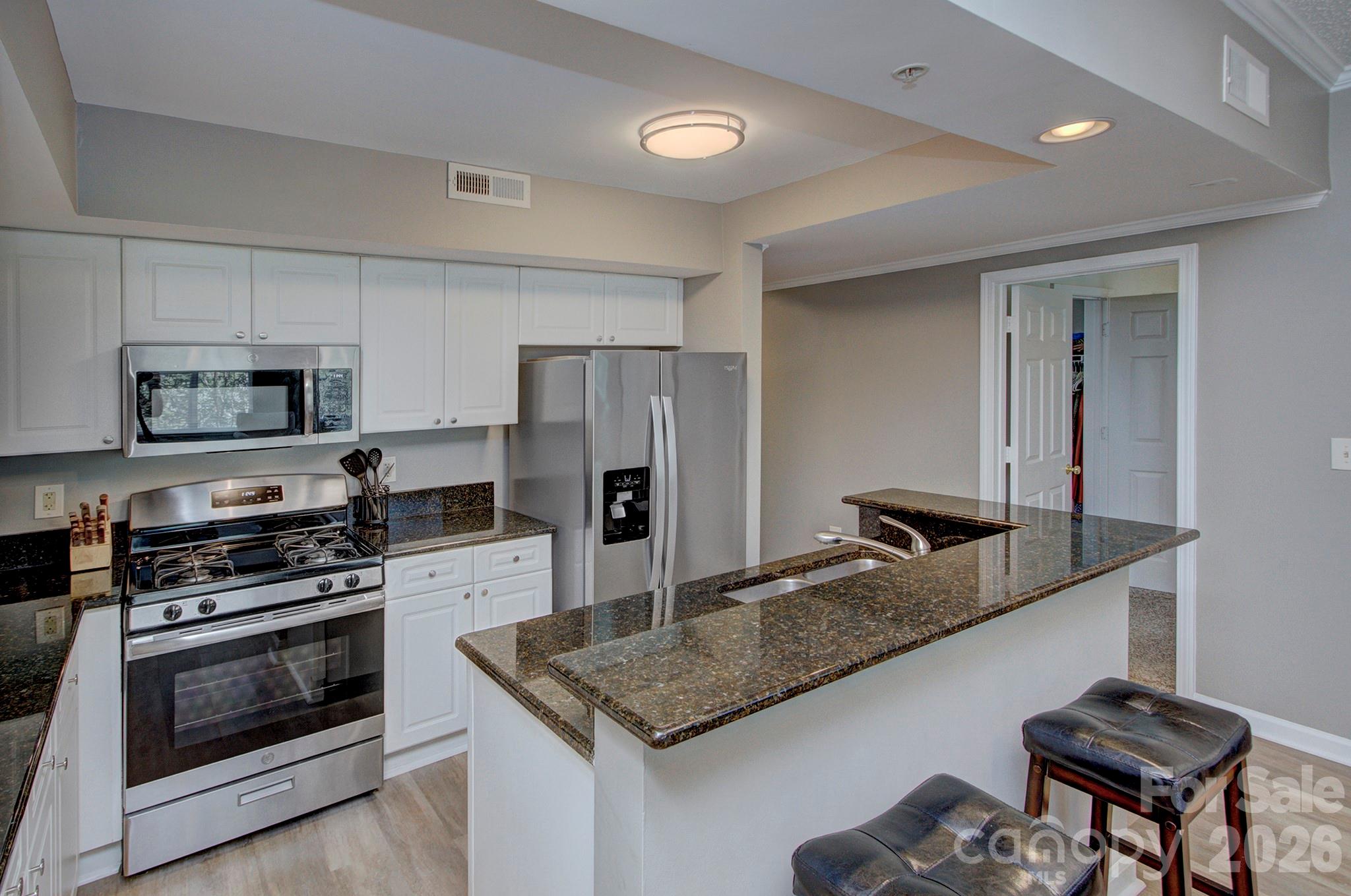 405 W 7th Street #303 — Charlotte