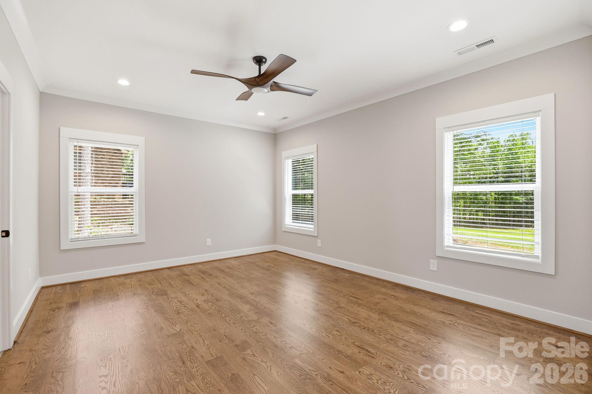 1004 E Sandy Ridge Road — Monroe