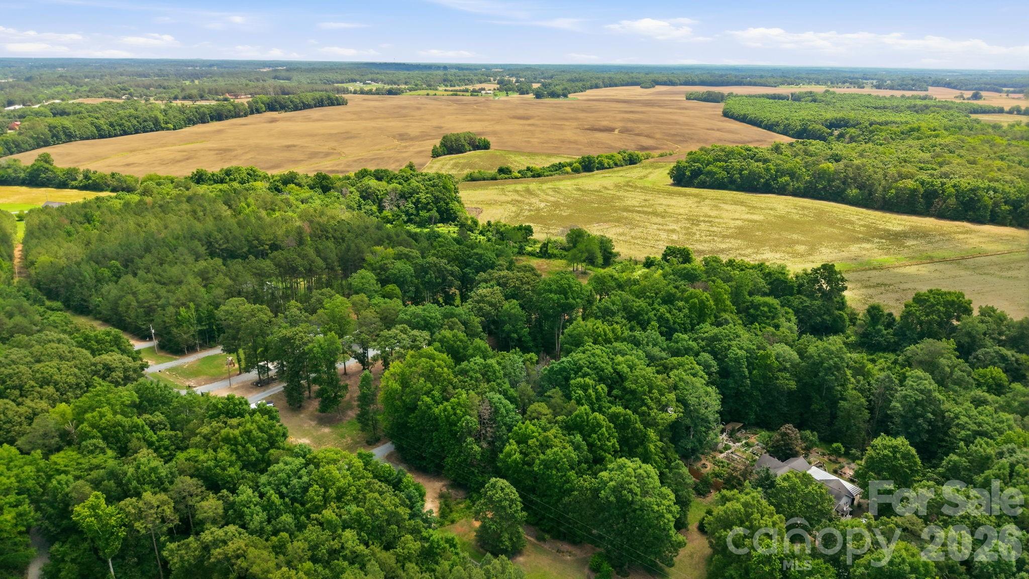 1004 E Sandy Ridge Road — Monroe