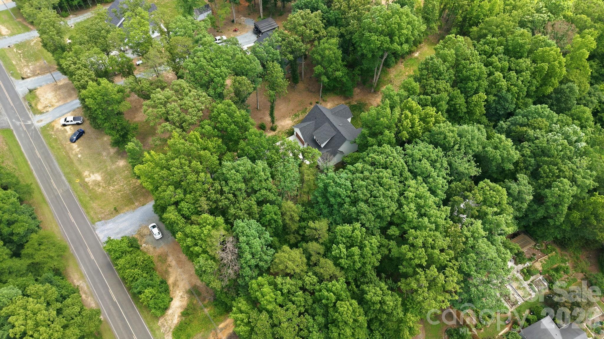 1004 E Sandy Ridge Road — Monroe
