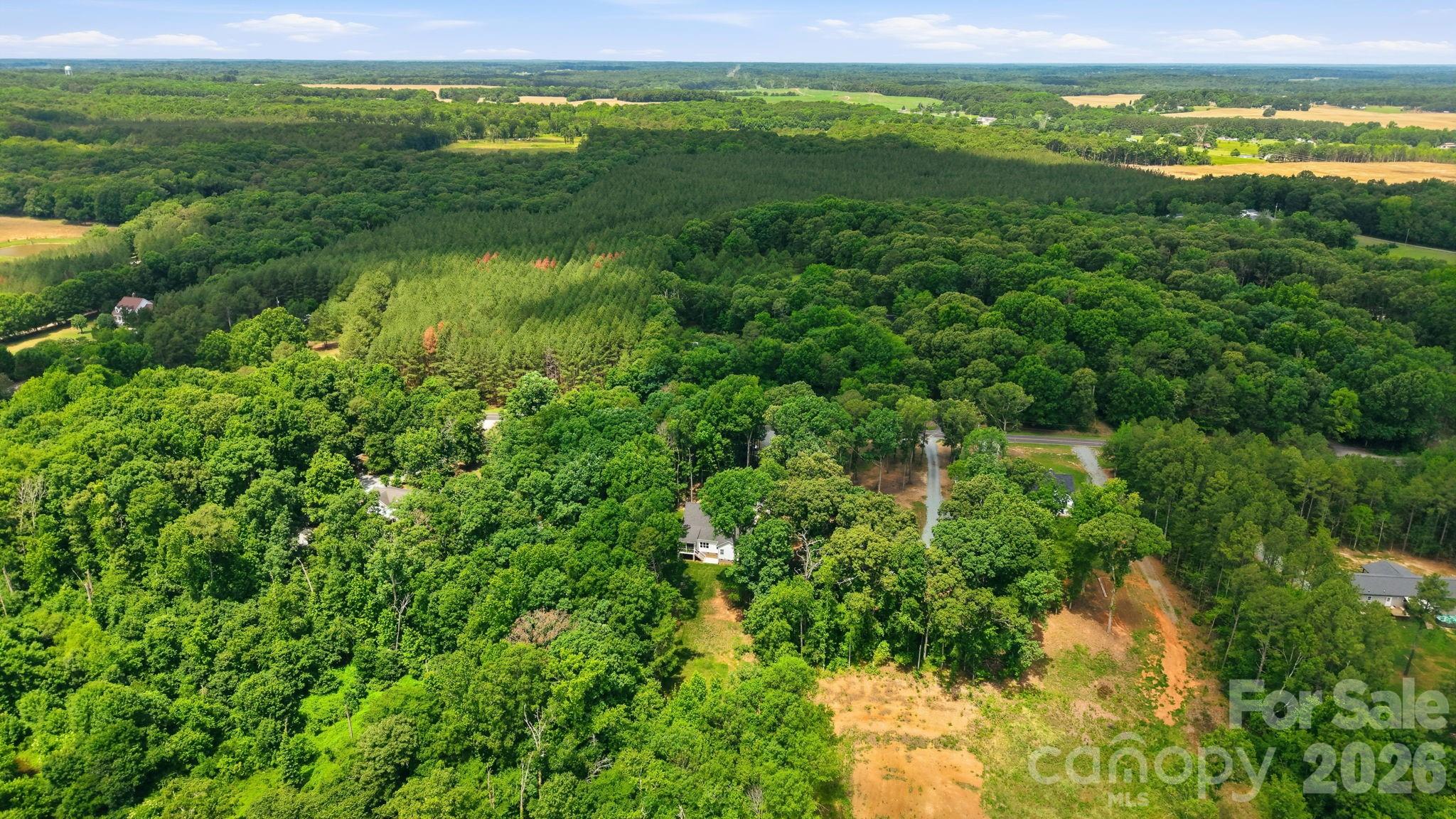 1004 E Sandy Ridge Road — Monroe