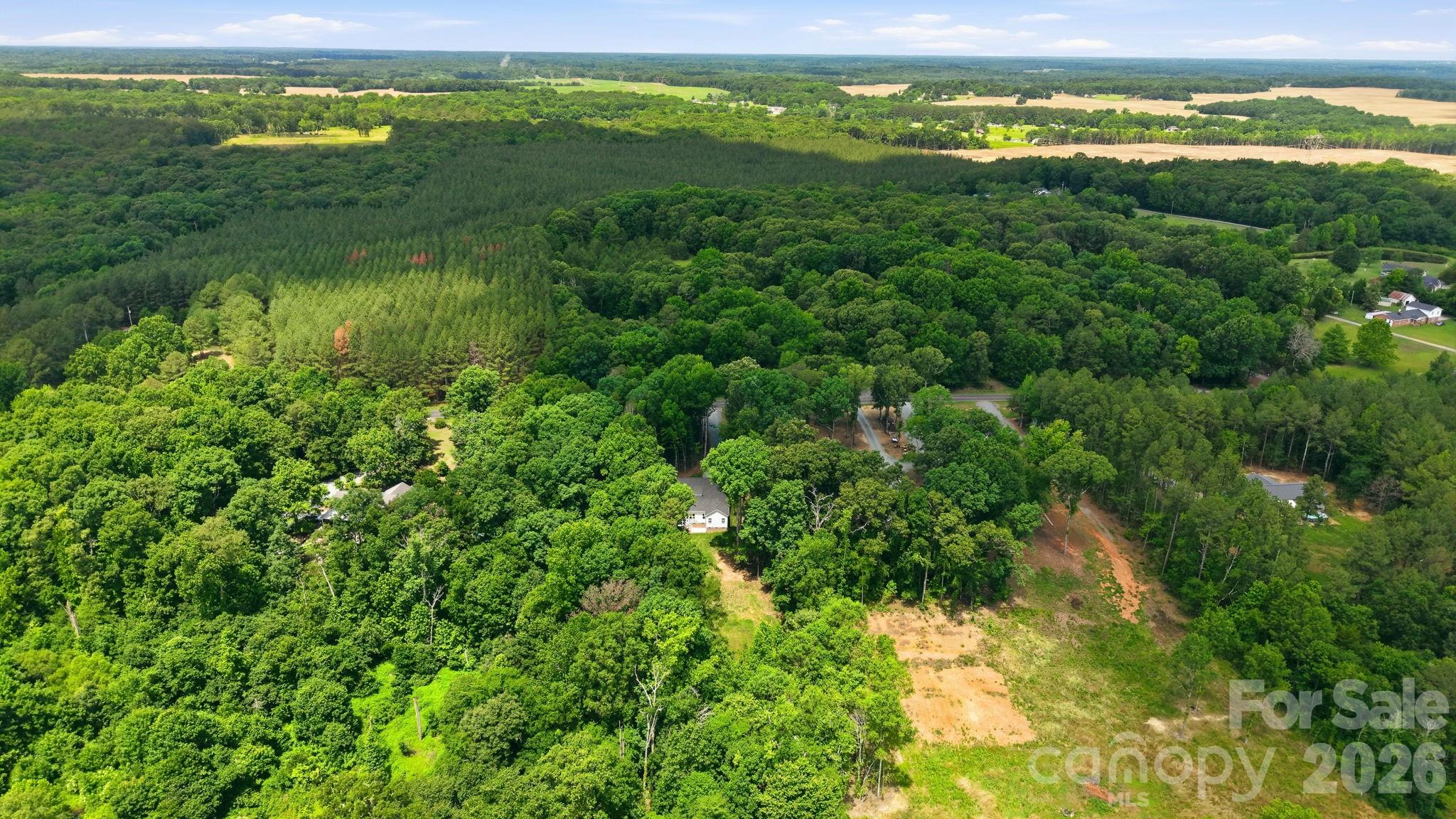 1004 E Sandy Ridge Road — Monroe
