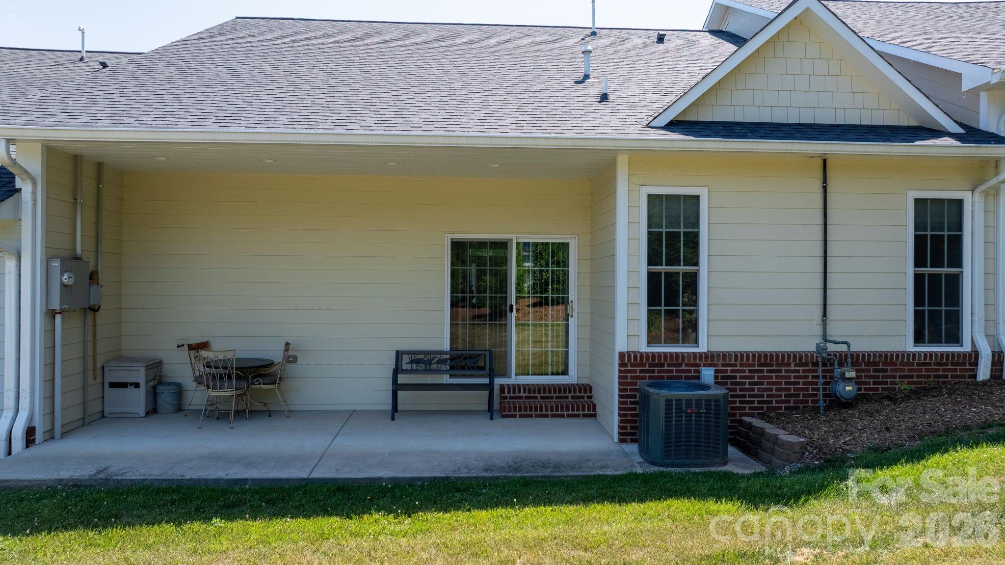 202 Ivy Court — Morganton