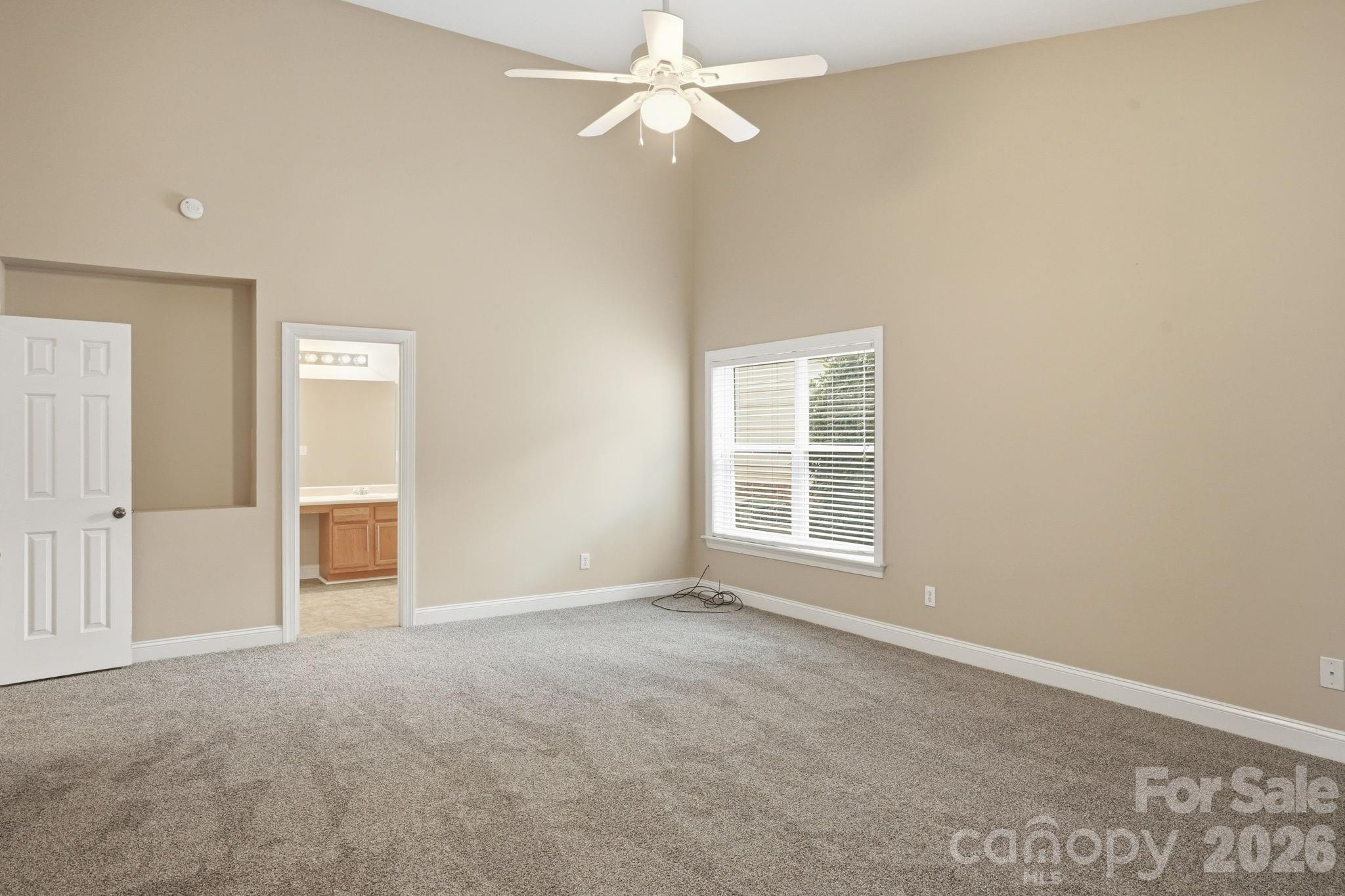 9527 Seamill Road — Charlotte